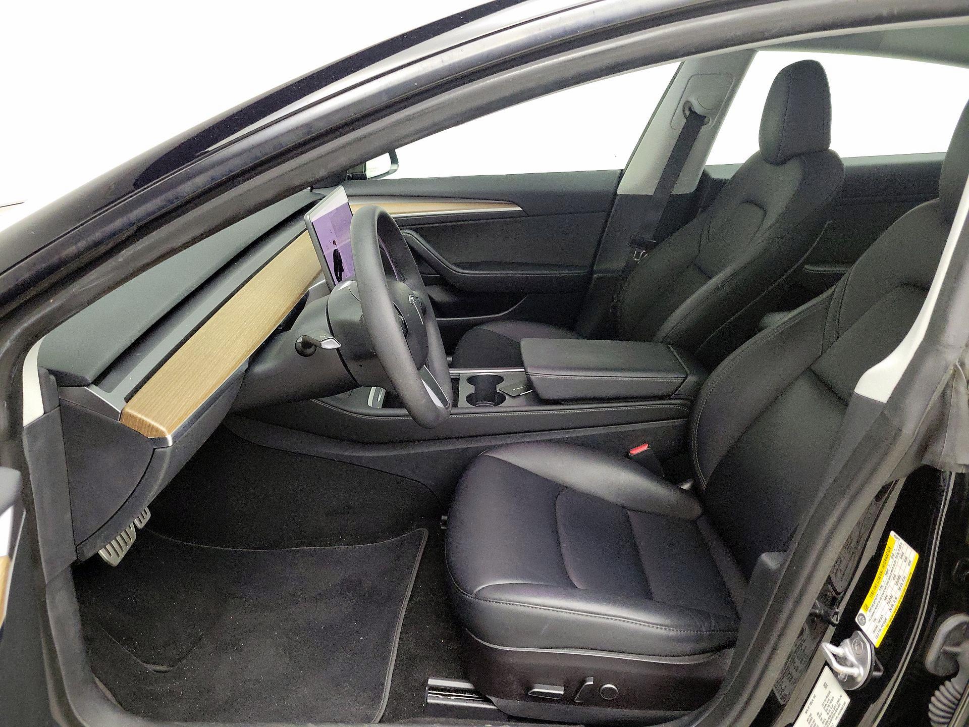 Thumbnail: 2023 Tesla Model 3 - 11