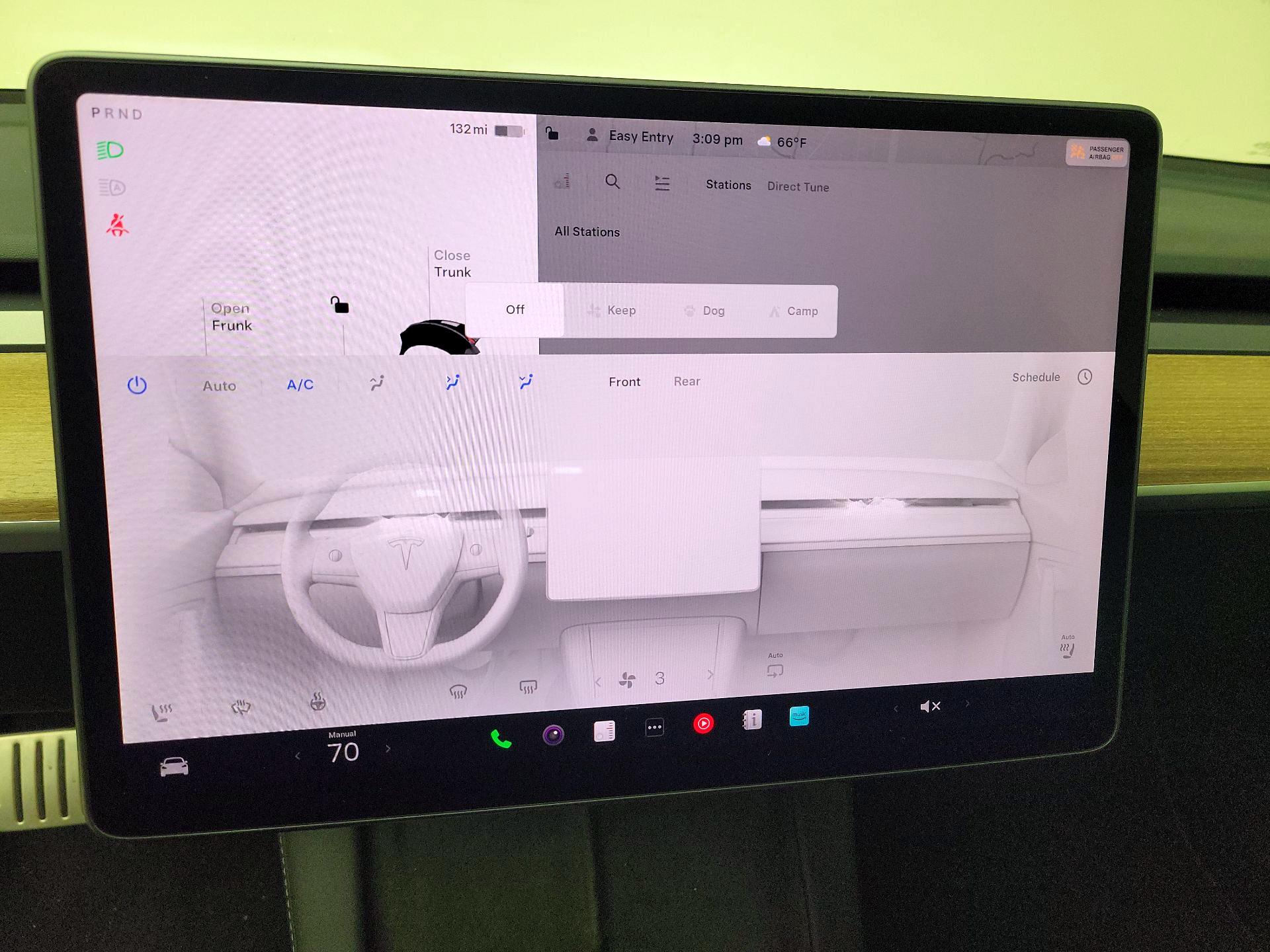 Thumbnail: 2023 Tesla Model 3 - 16