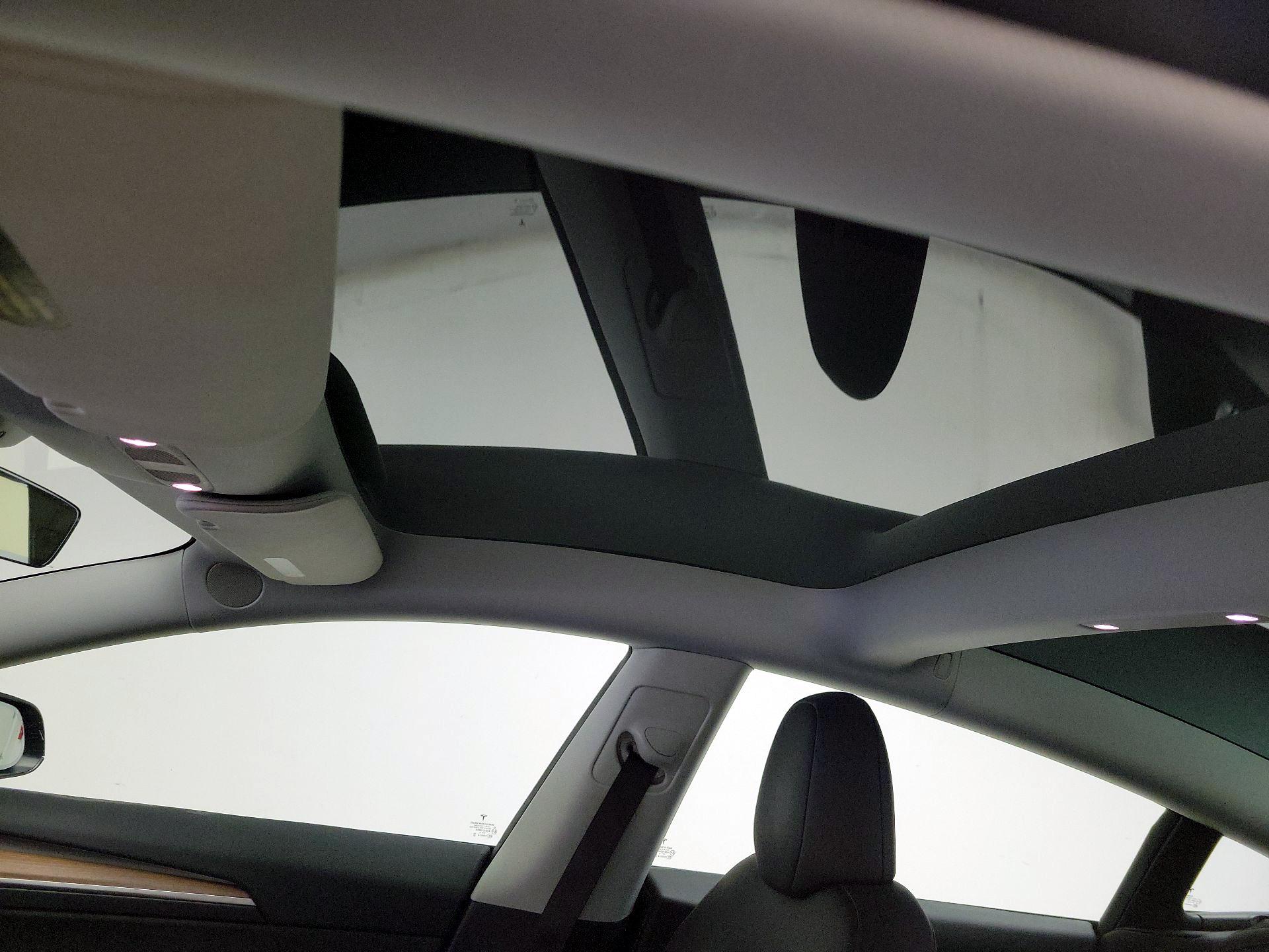 Thumbnail: 2023 Tesla Model 3 - 18