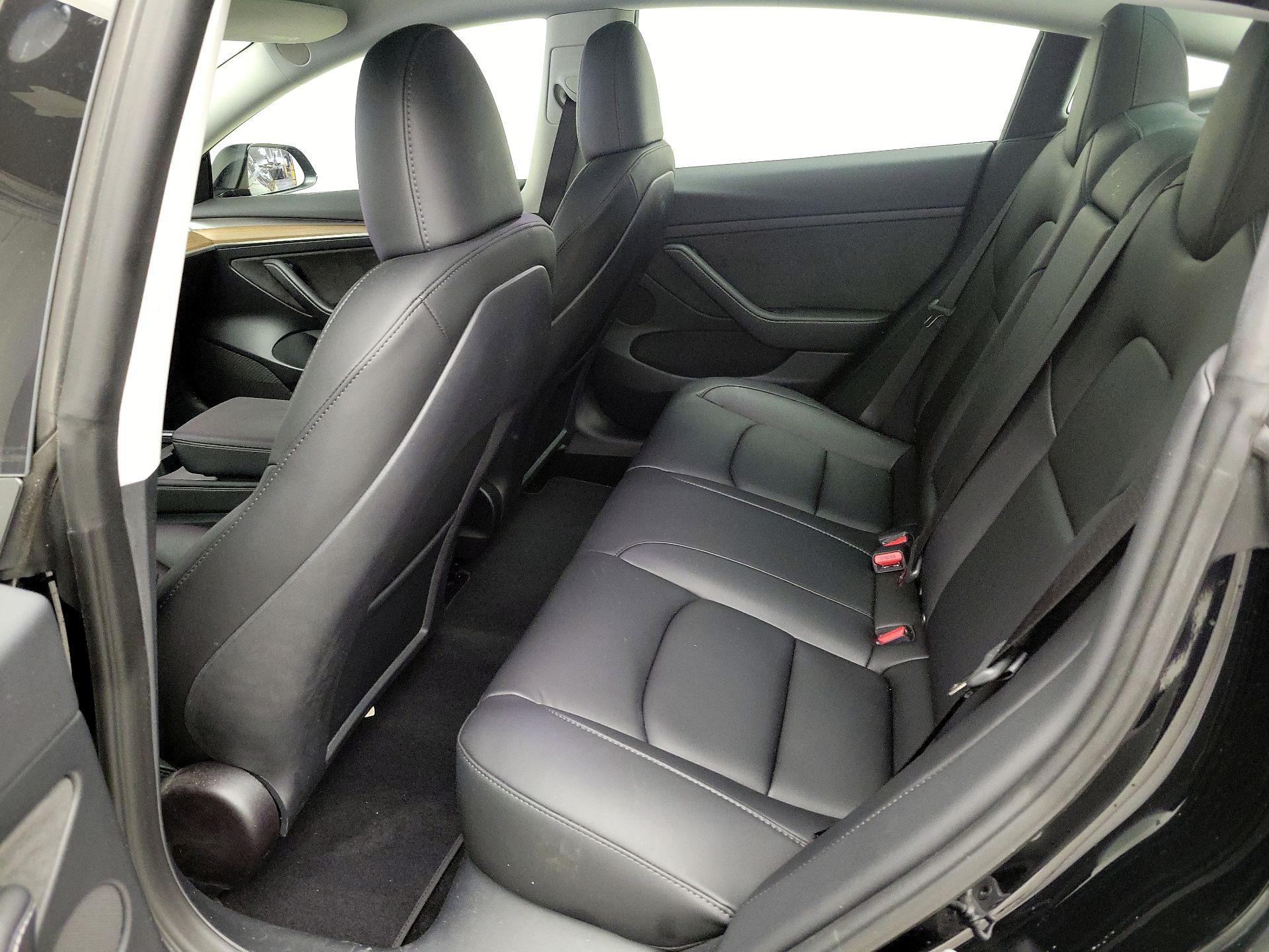 Thumbnail: 2023 Tesla Model 3 - 19