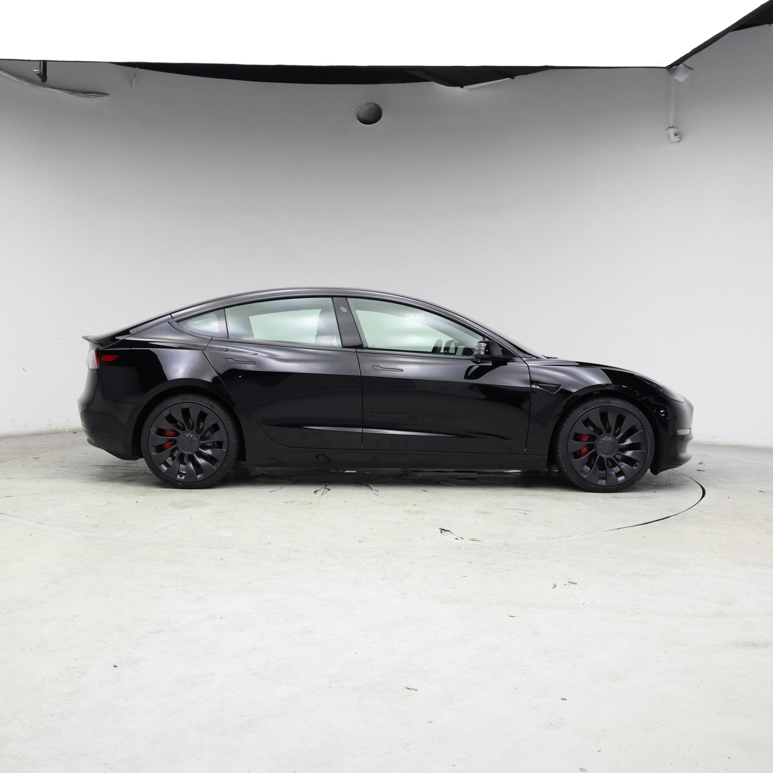 Thumbnail: 2023 Tesla Model 3 - 7