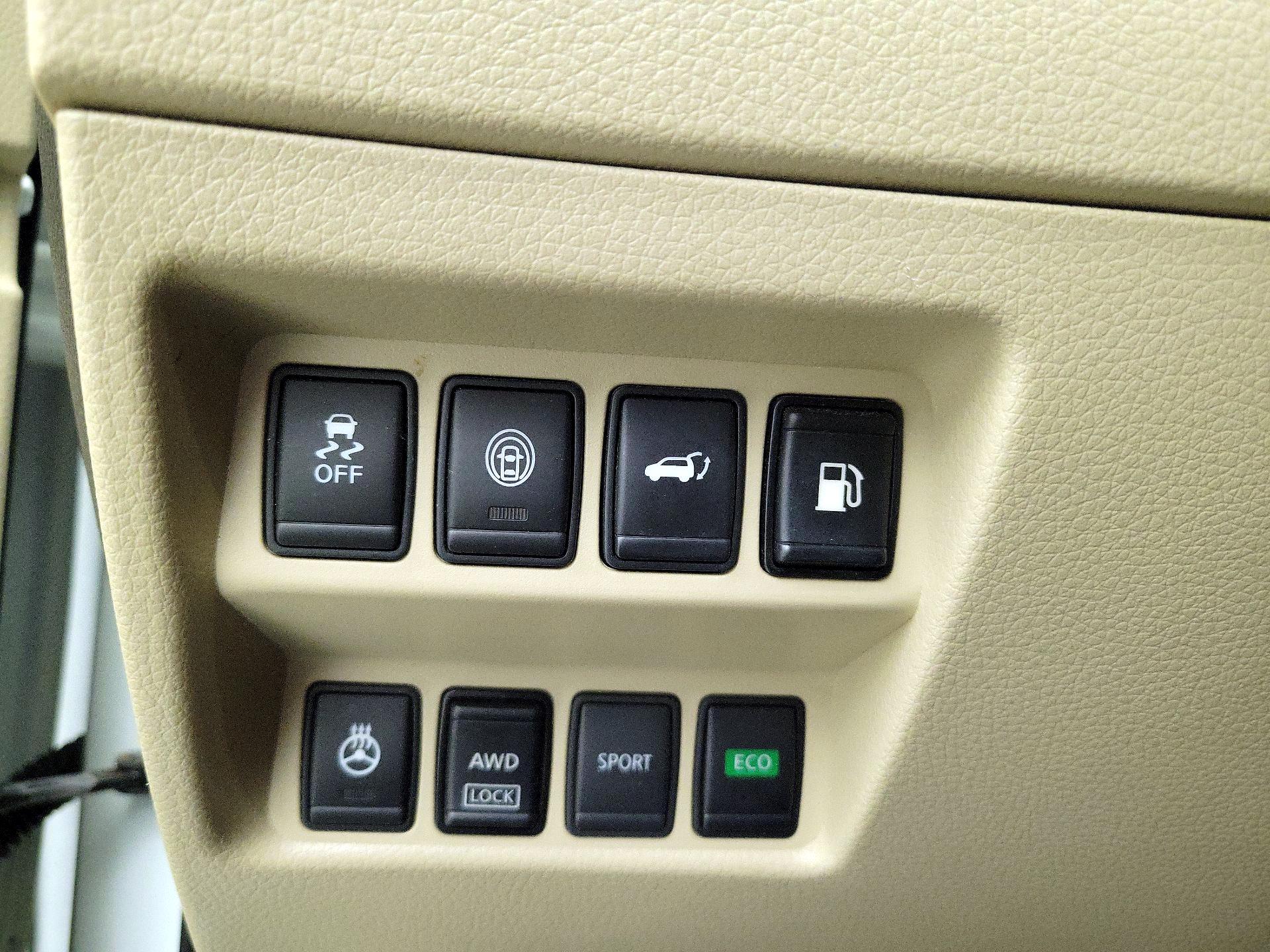 Thumbnail: 2018 Nissan Rogue - 13