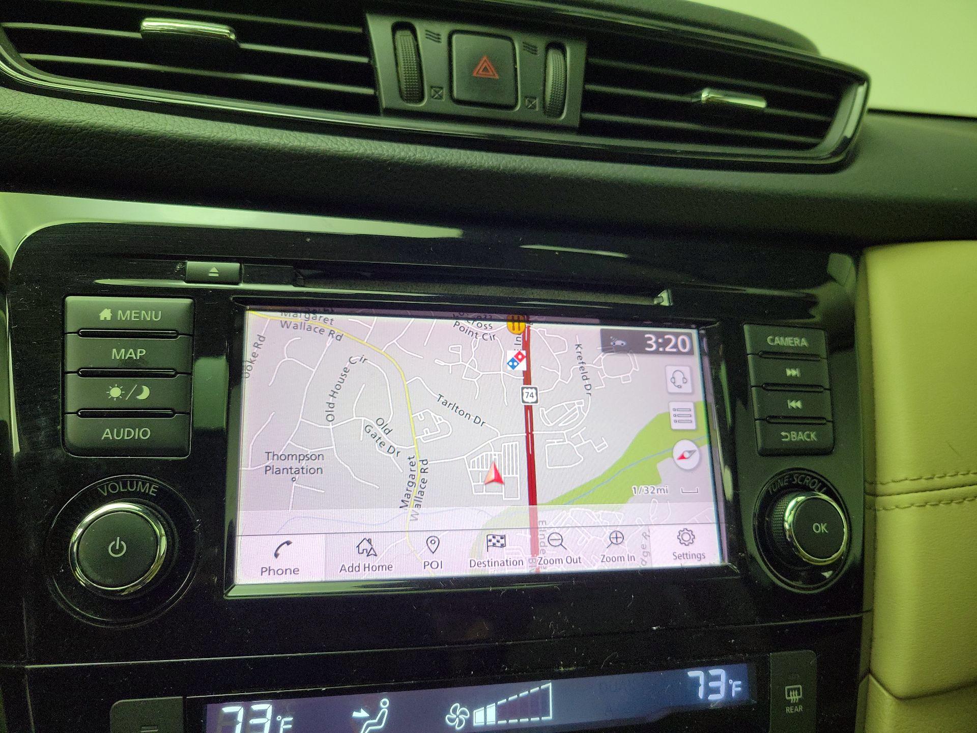 Thumbnail: 2018 Nissan Rogue - 14