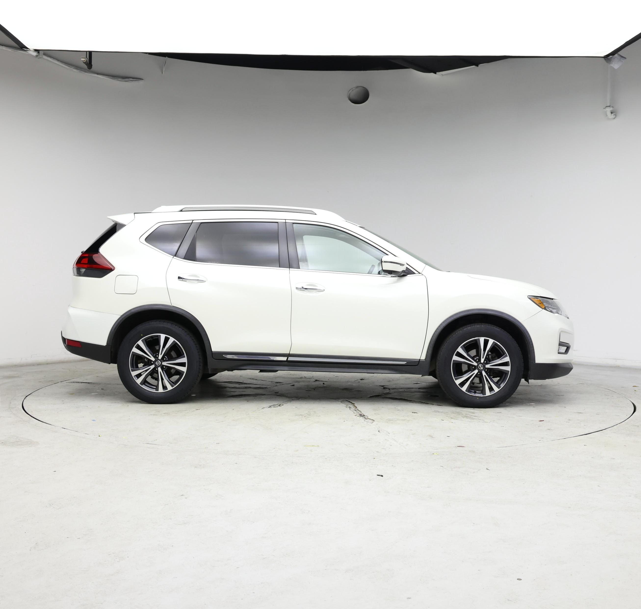 Thumbnail: 2018 Nissan Rogue - 7