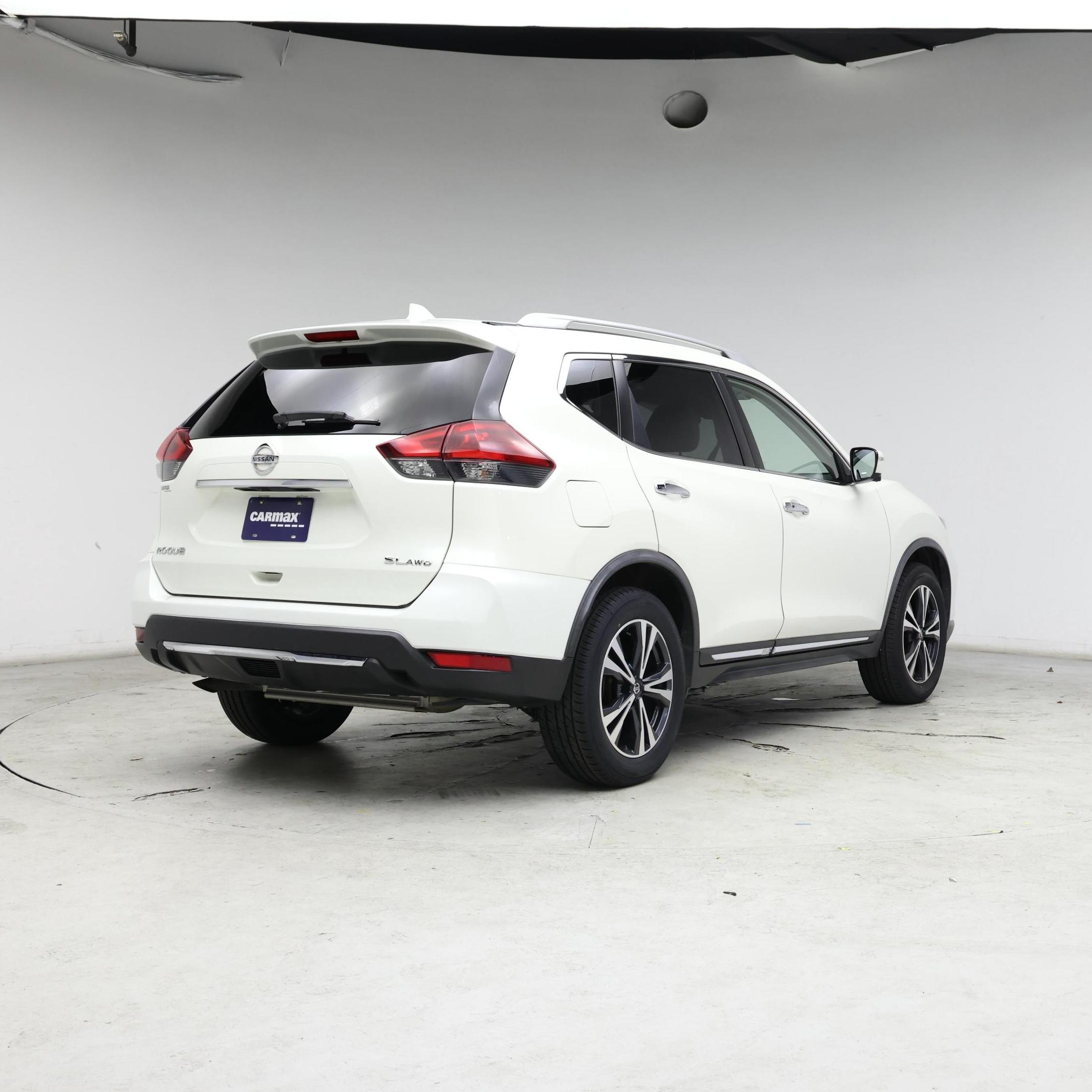 Thumbnail: 2018 Nissan Rogue - 8