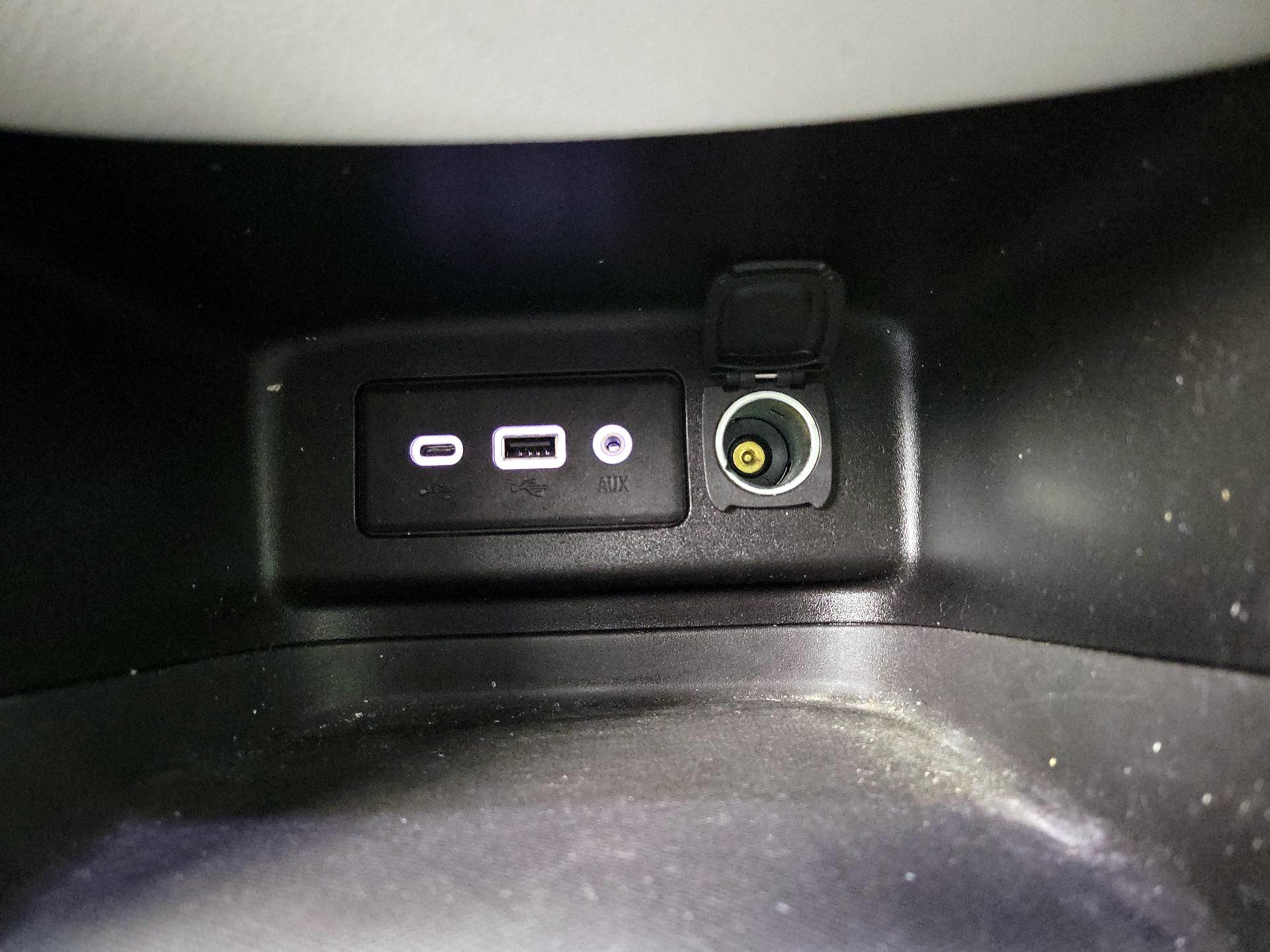 Thumbnail: 2019 Chevrolet Equinox - 18