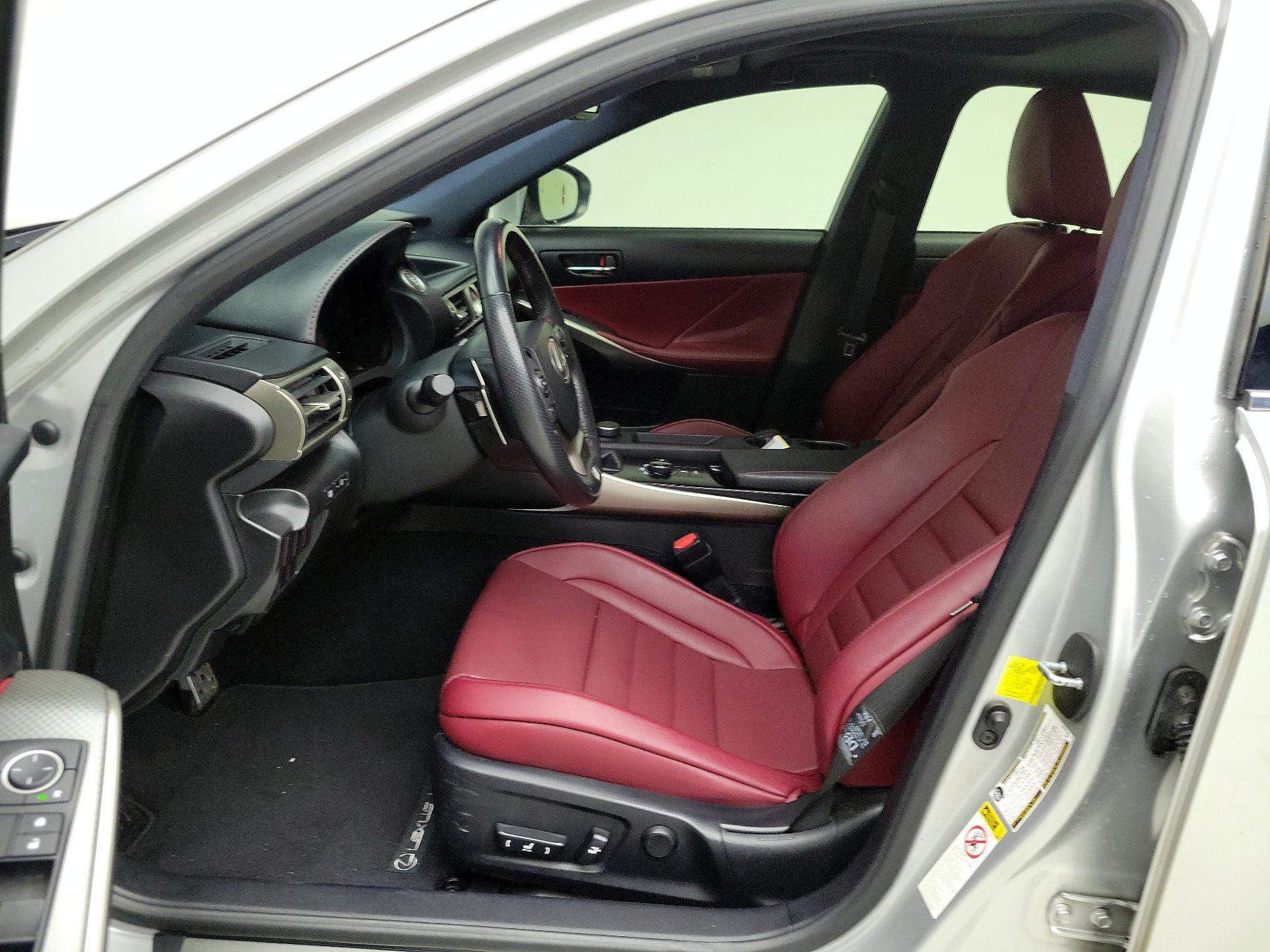 Thumbnail: 2014 Lexus IS - 11