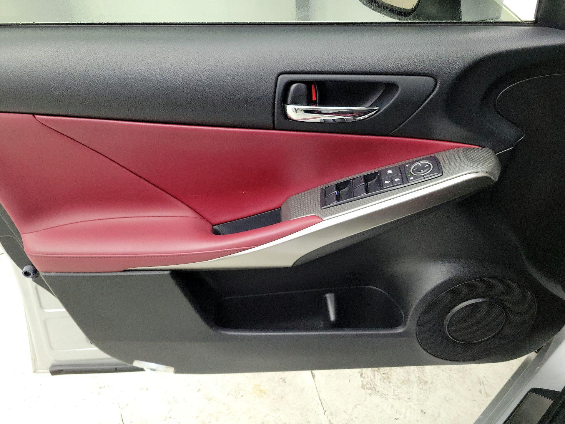 Thumbnail: 2014 Lexus IS - 12