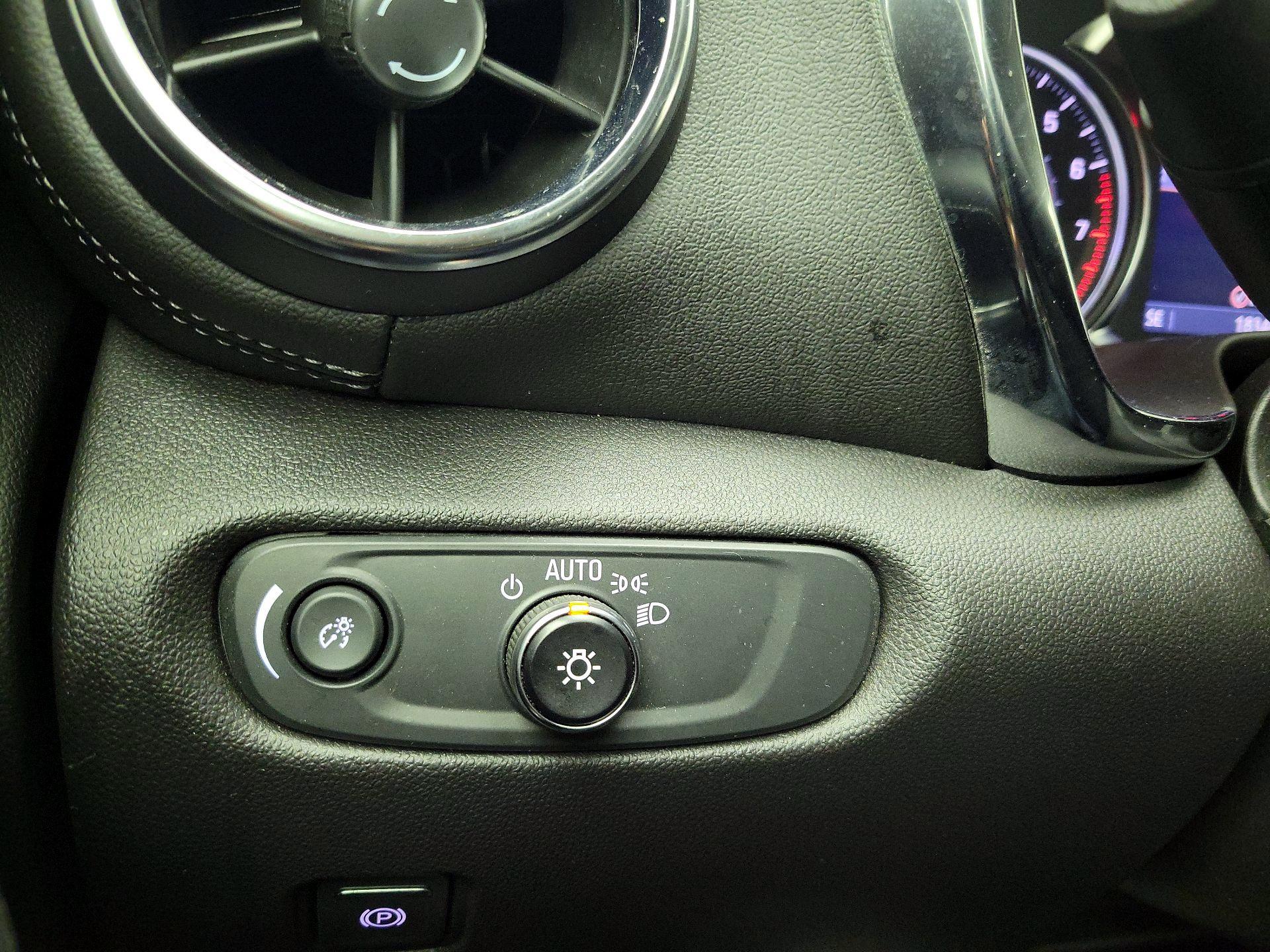 Thumbnail: 2023 Chevrolet Blazer - 13