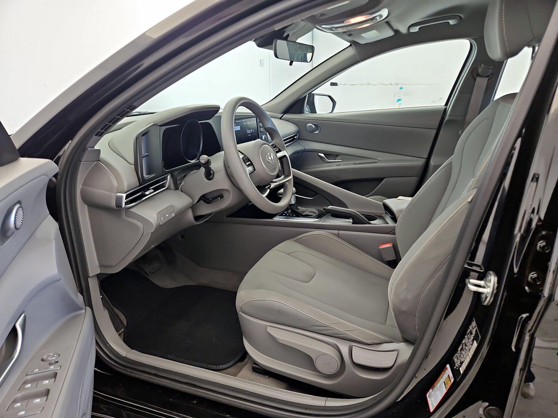 Thumbnail: 2023 Hyundai Elantra - 11