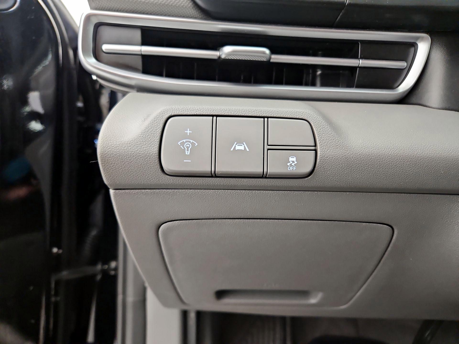 Thumbnail: 2023 Hyundai Elantra - 13