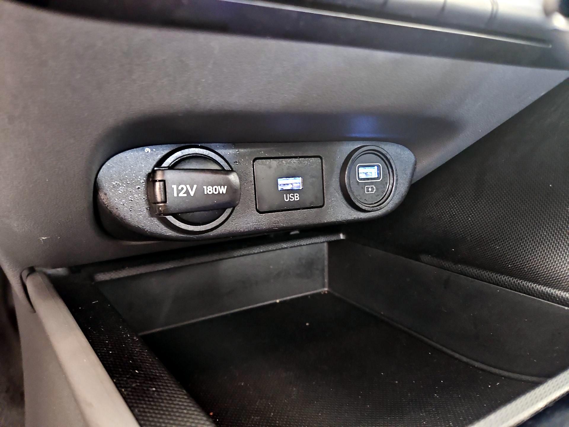 Thumbnail: 2023 Hyundai Elantra - 18