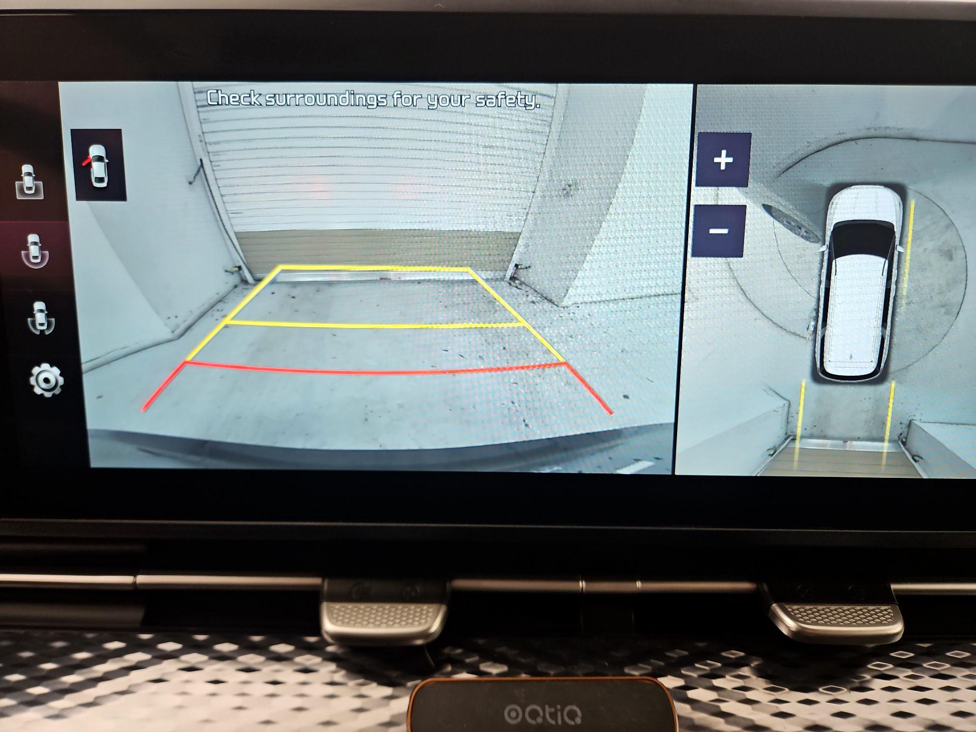 Thumbnail: 2022 Kia Carnival - 15