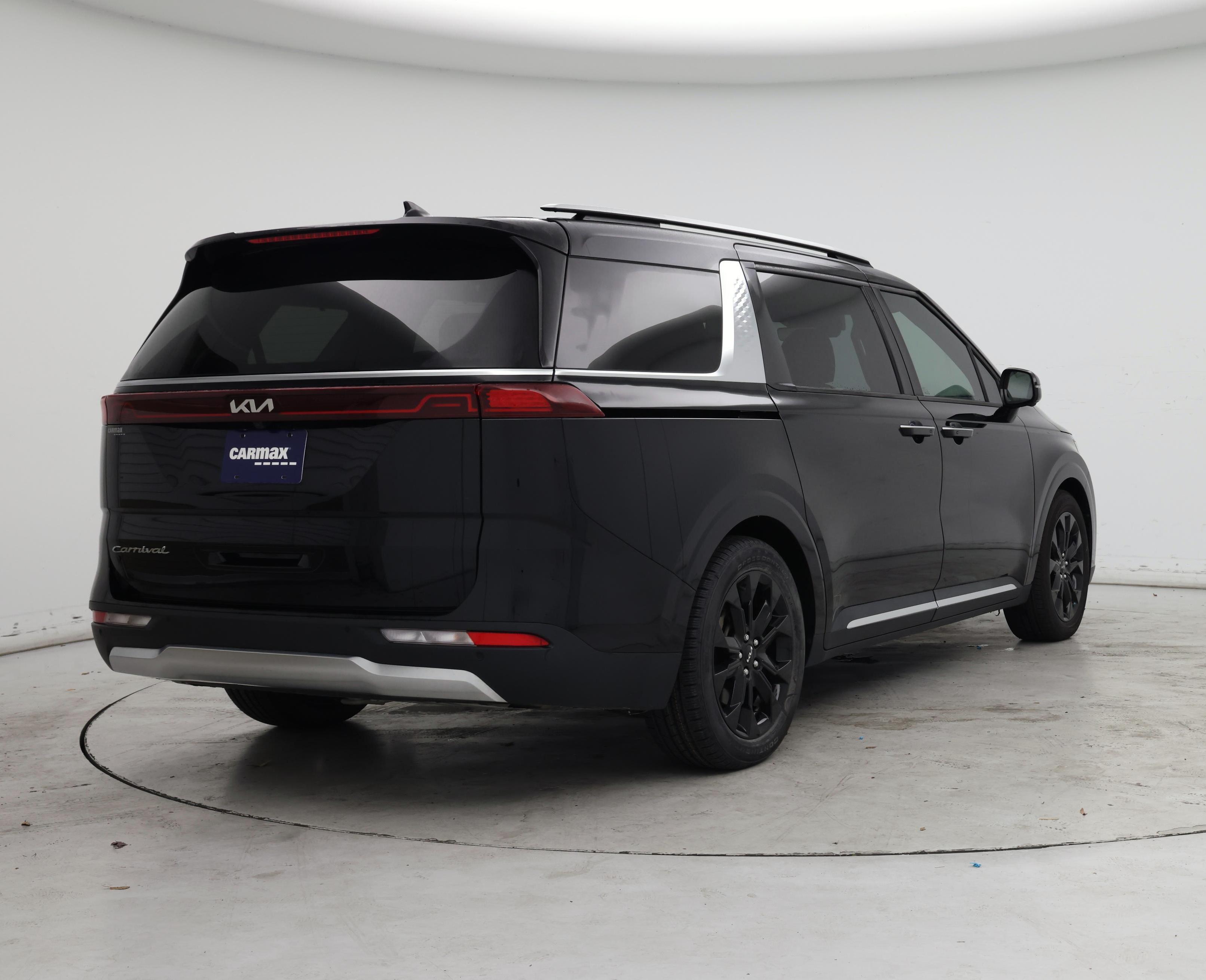 Thumbnail: 2022 Kia Carnival - 8