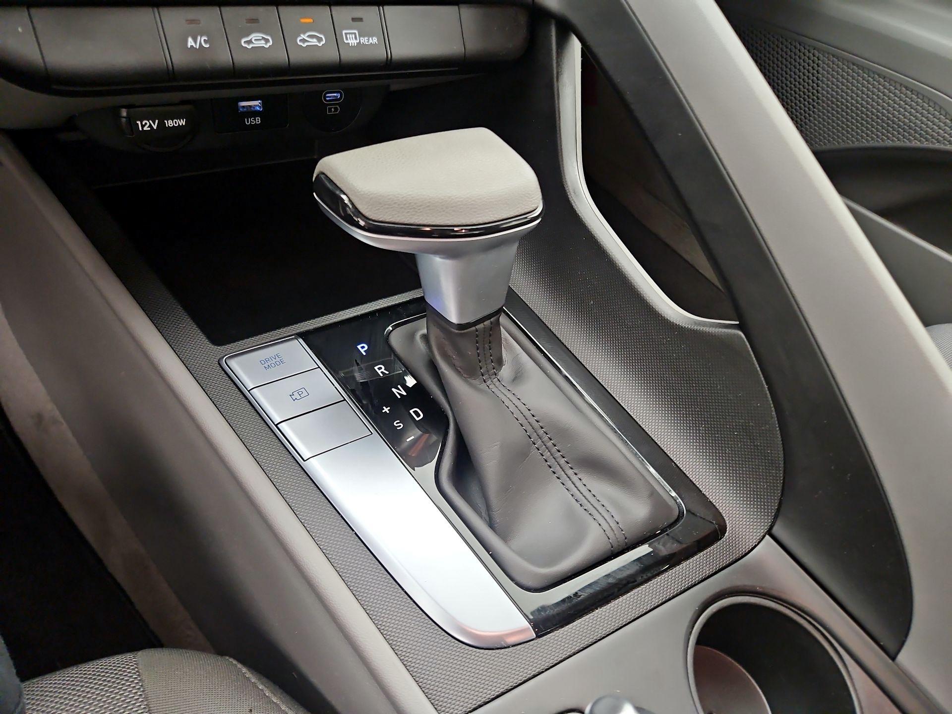 Thumbnail: 2024 Hyundai Elantra - 17