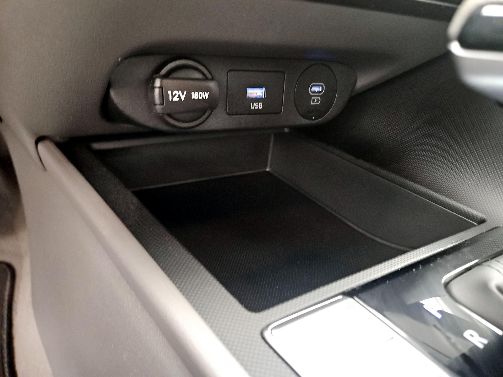 Thumbnail: 2024 Hyundai Elantra - 18