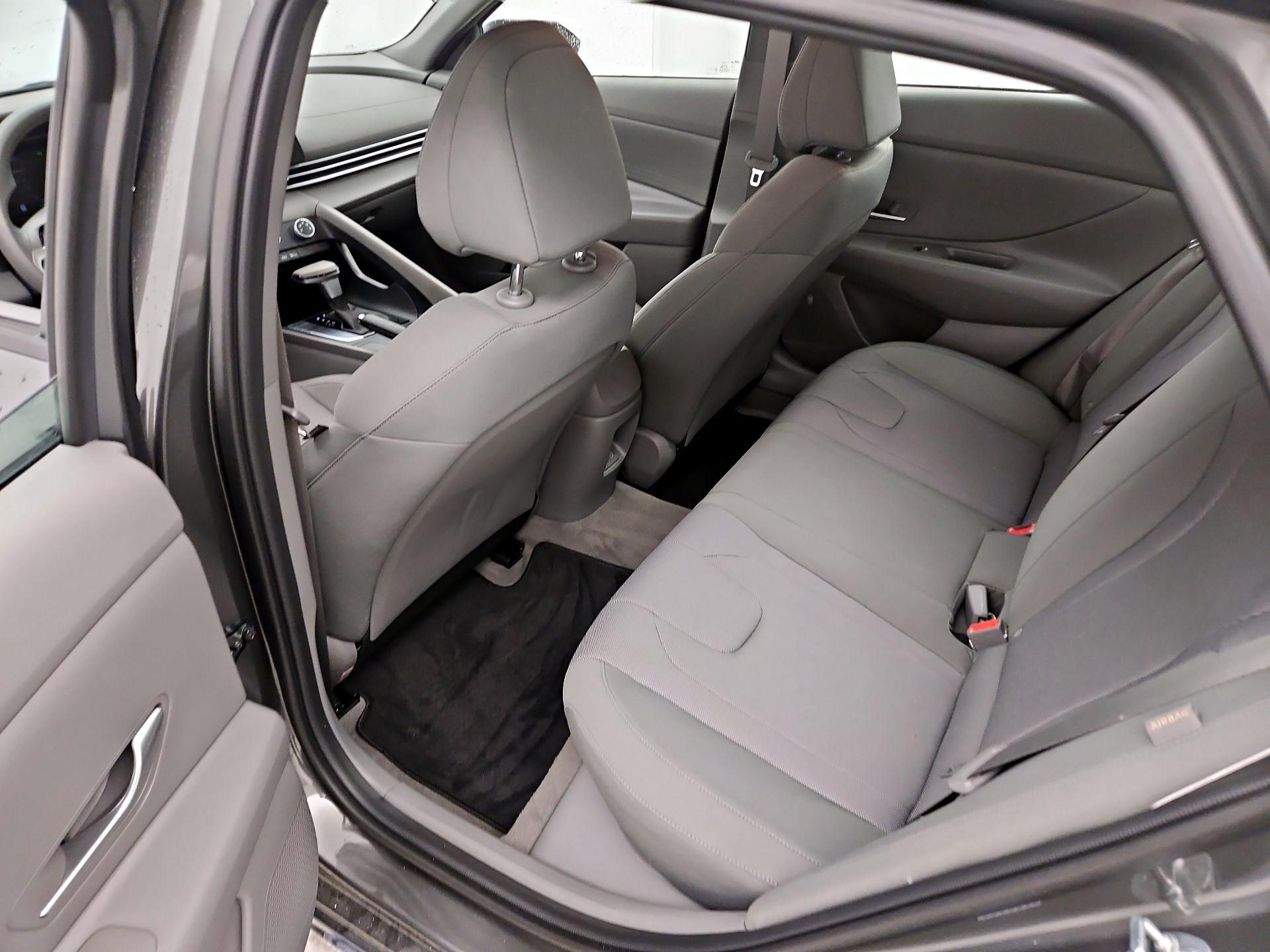 Thumbnail: 2024 Hyundai Elantra - 19