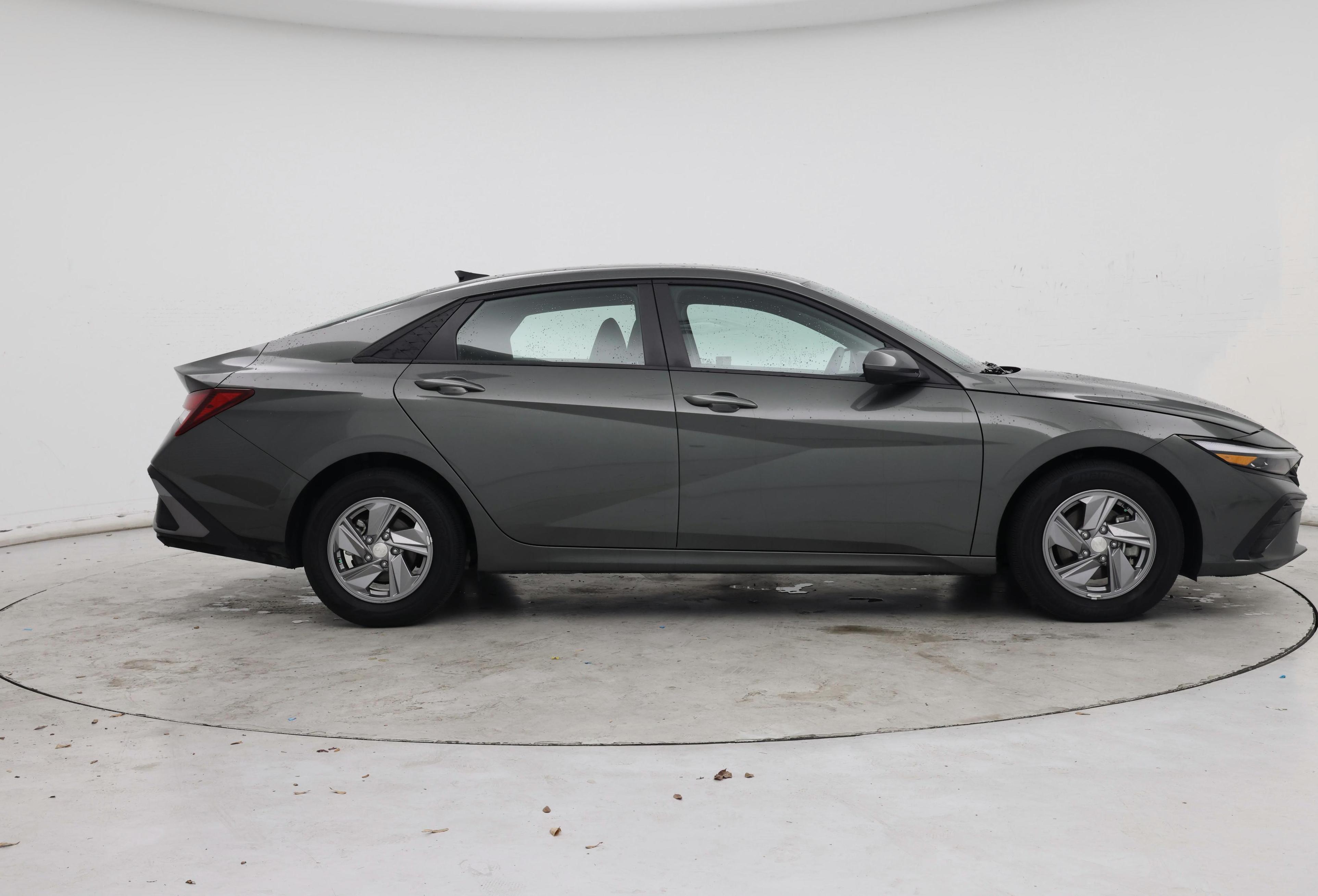 Thumbnail: 2024 Hyundai Elantra - 7