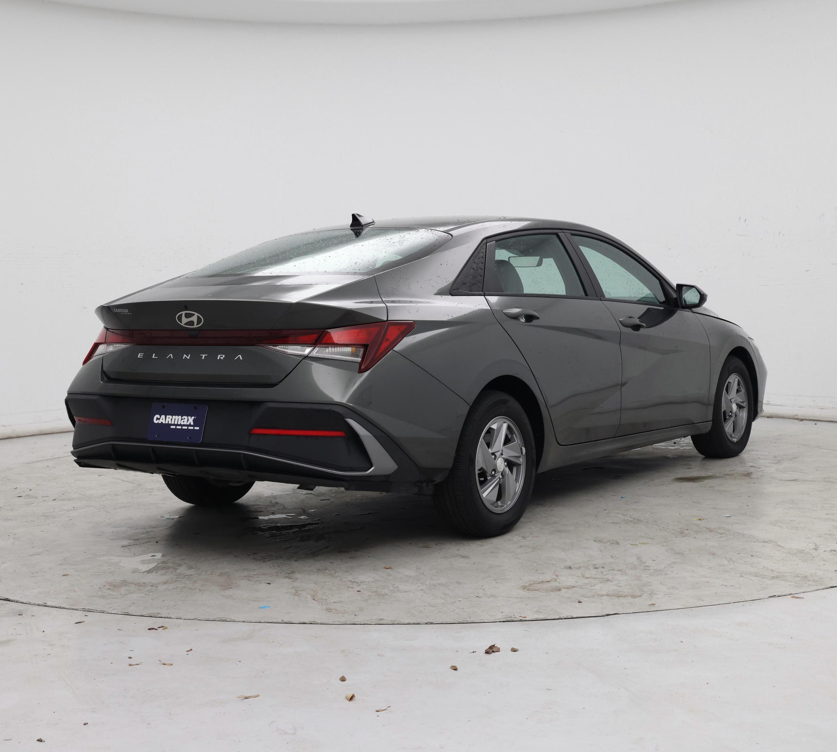 Thumbnail: 2024 Hyundai Elantra - 8