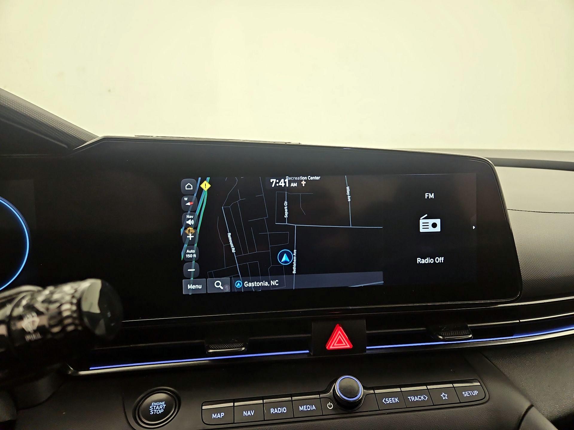 Thumbnail: 2022 Hyundai Elantra - 12