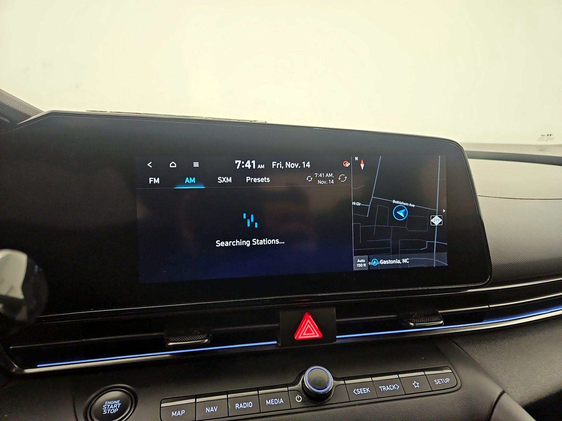 Thumbnail: 2022 Hyundai Elantra - 14