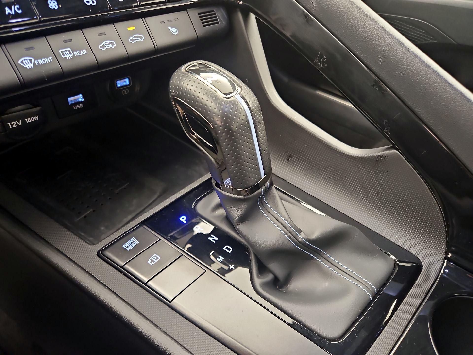 Thumbnail: 2022 Hyundai Elantra - 16