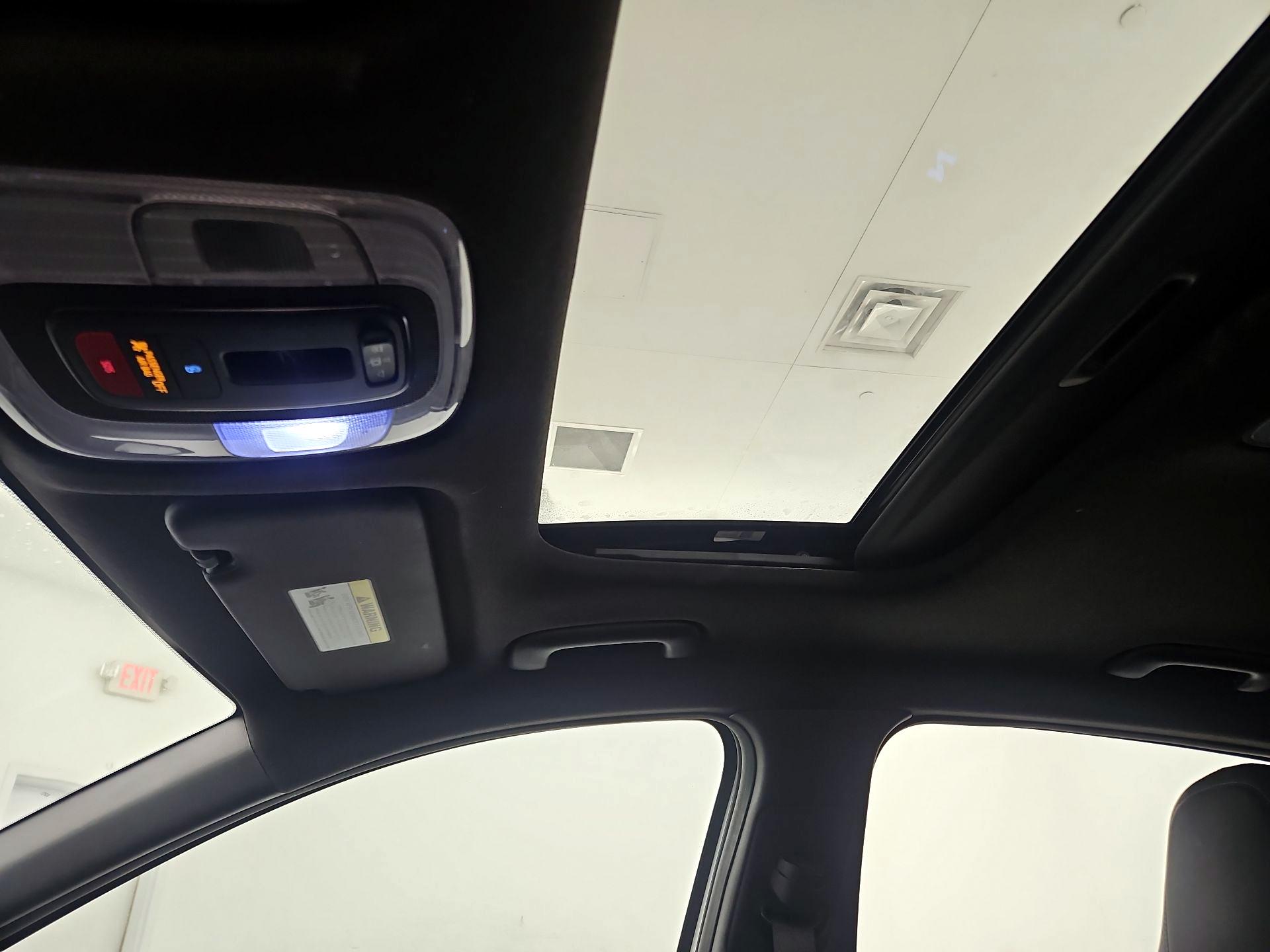 Thumbnail: 2022 Hyundai Elantra - 18