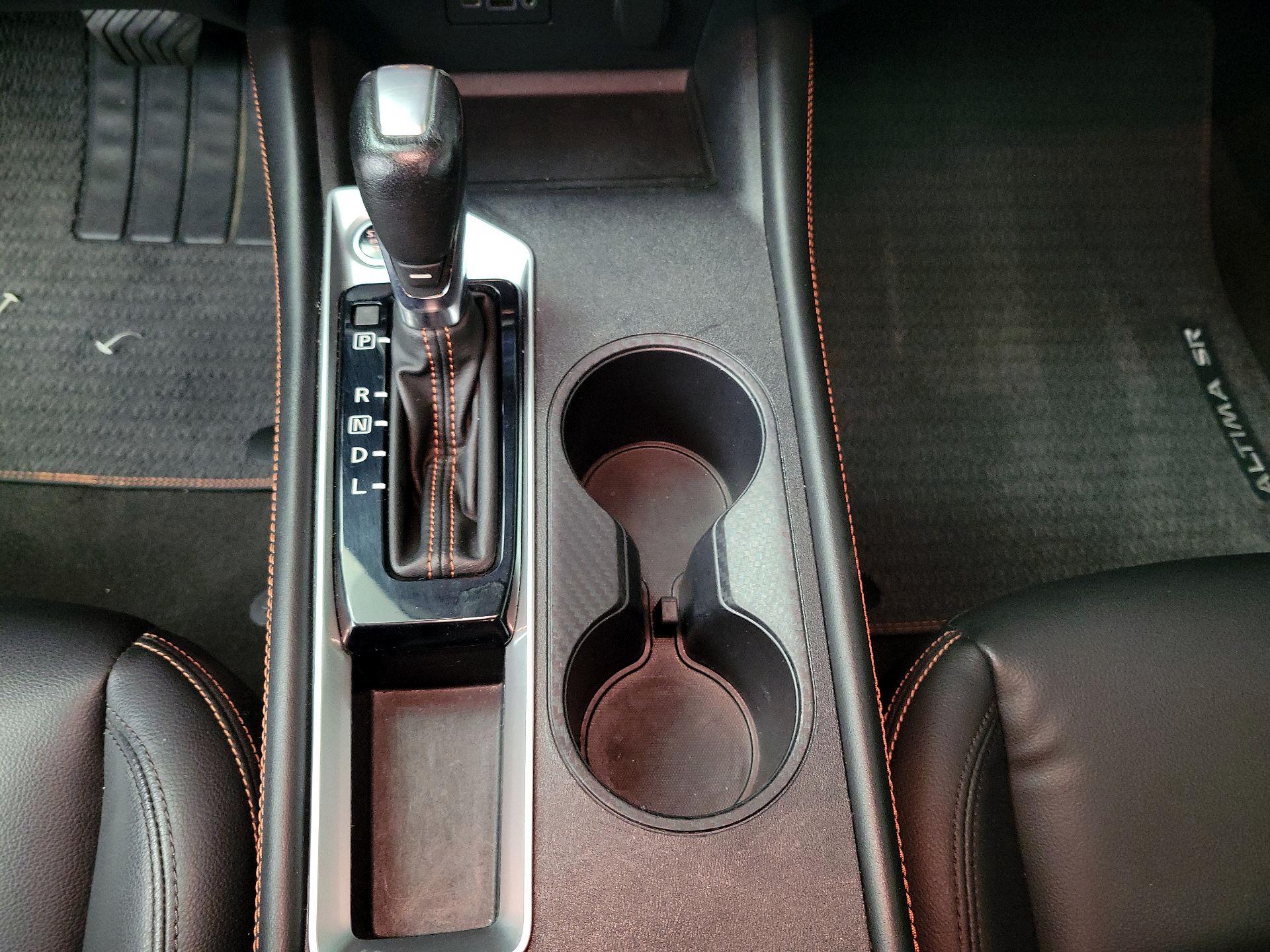 Thumbnail: 2022 Nissan Altima - 17