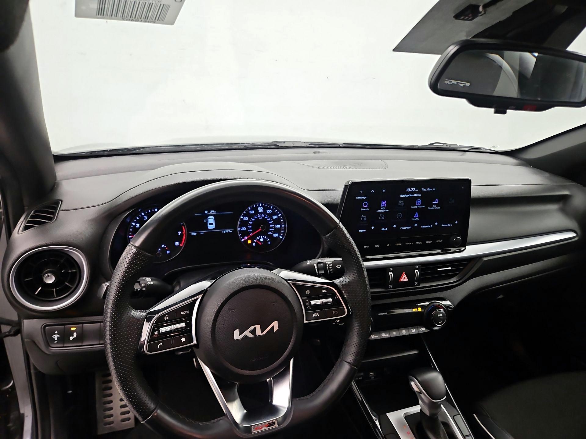 Thumbnail: 2023 Kia Forte - 9