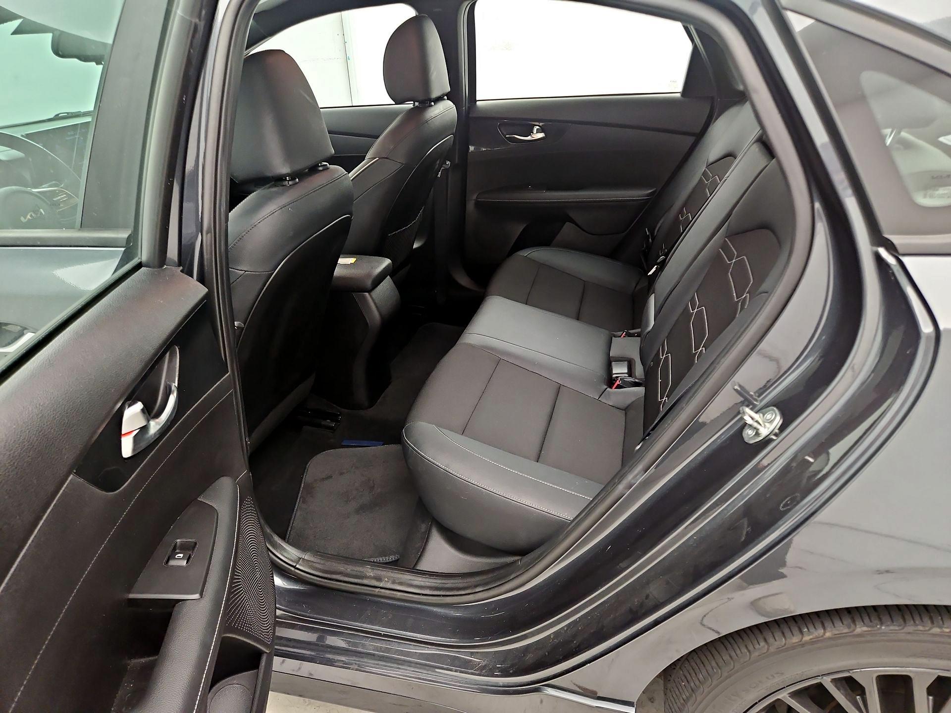 Thumbnail: 2023 Kia Forte - 20