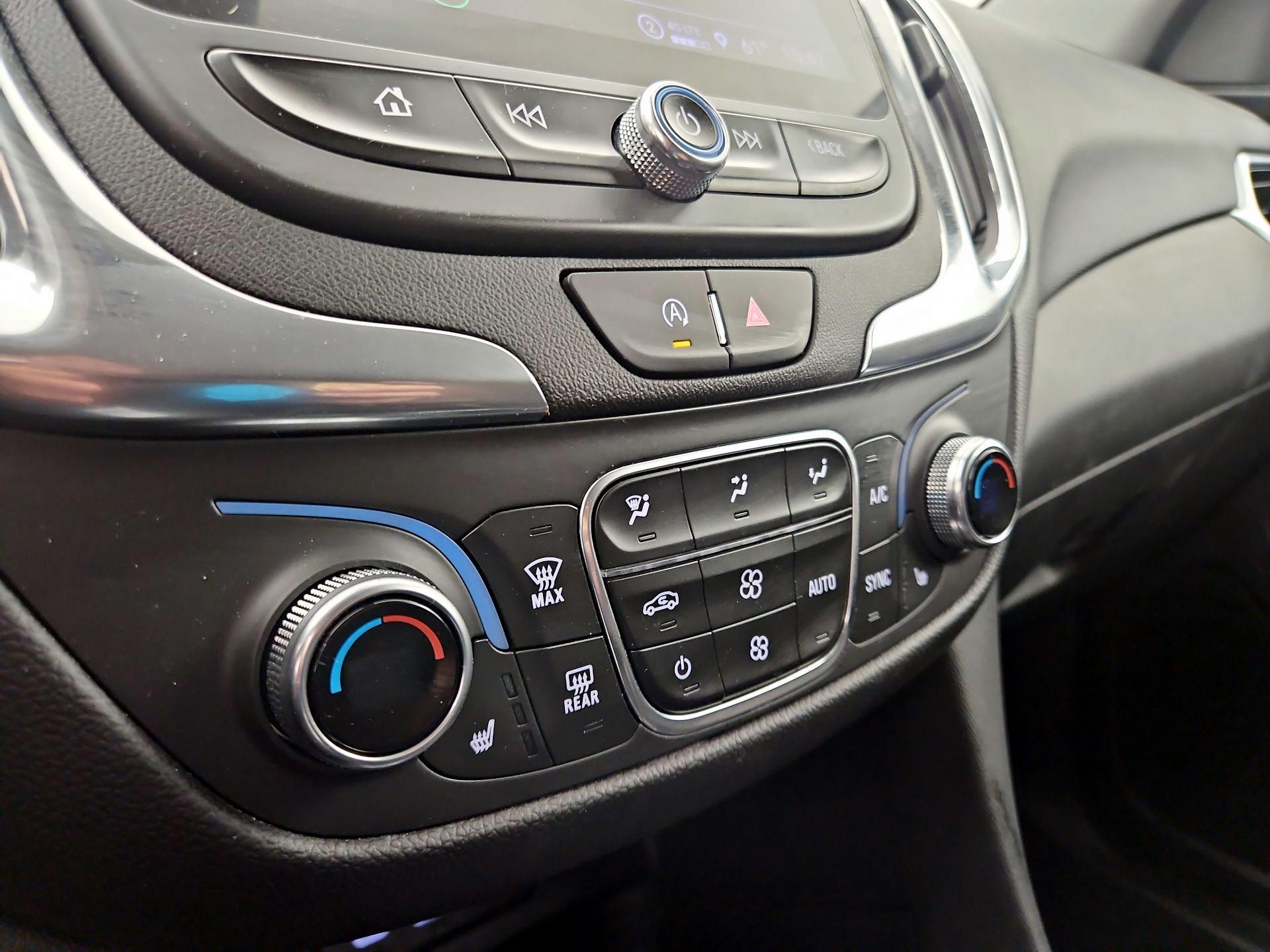 Thumbnail: 2022 Chevrolet Equinox - 16