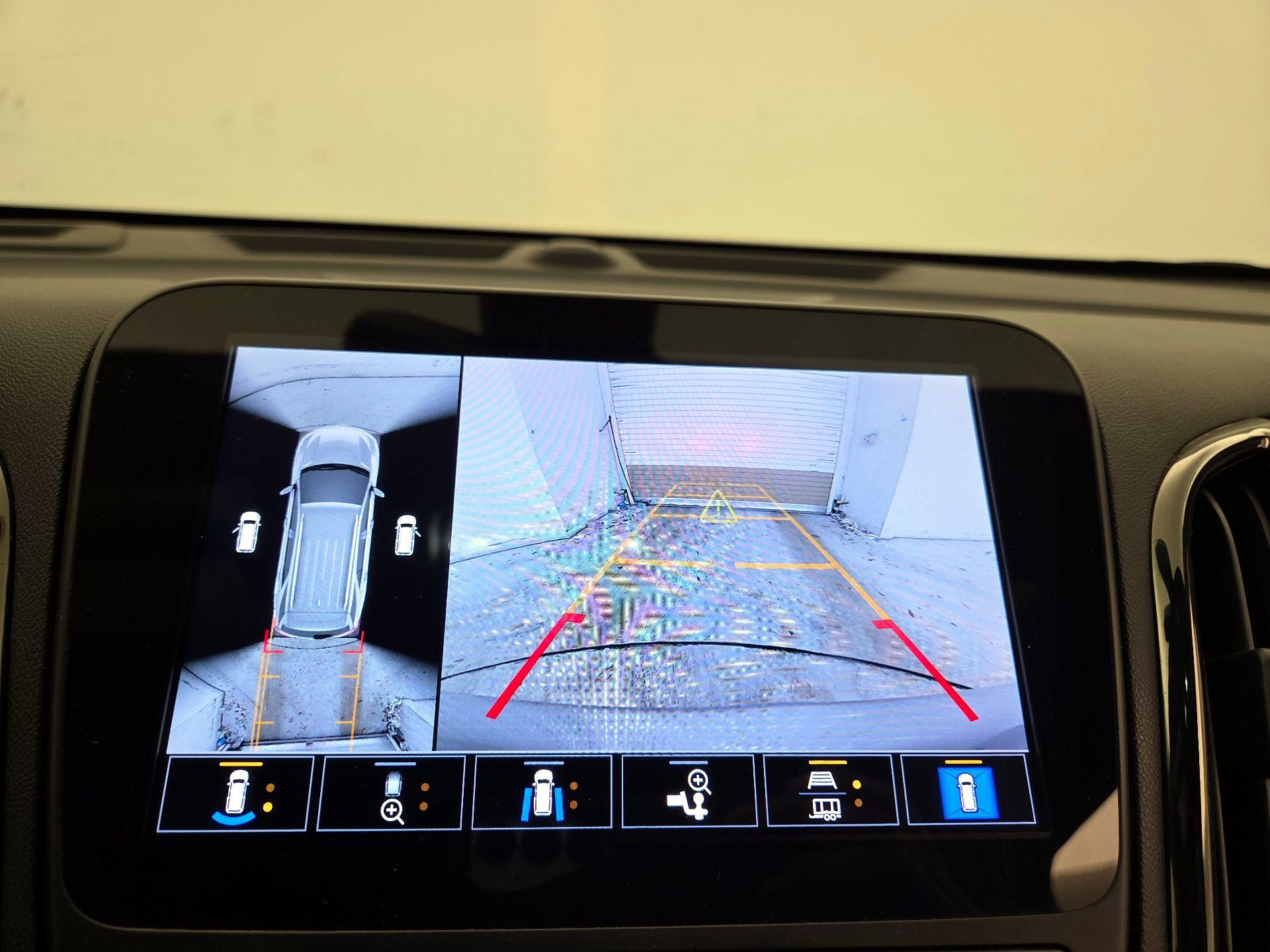 Thumbnail: 2022 Chevrolet Equinox - 15