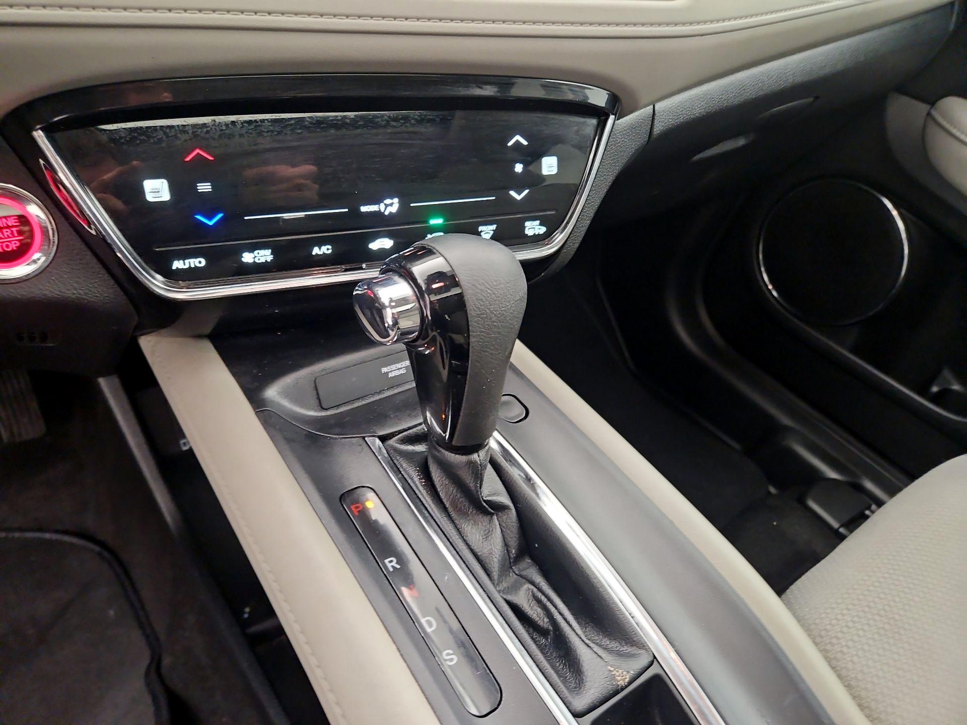 Thumbnail: 2021 Honda HR-V - 17