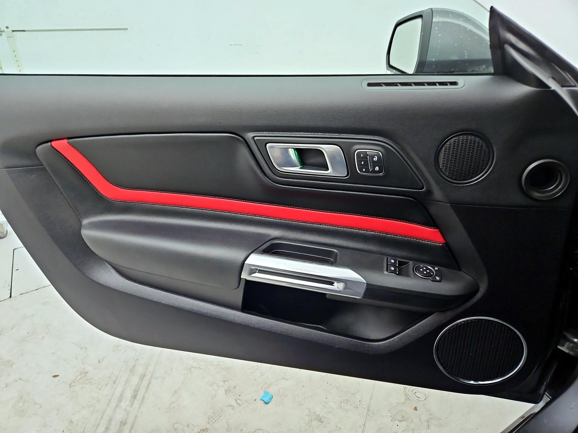 Thumbnail: 2022 Ford Mustang - 12