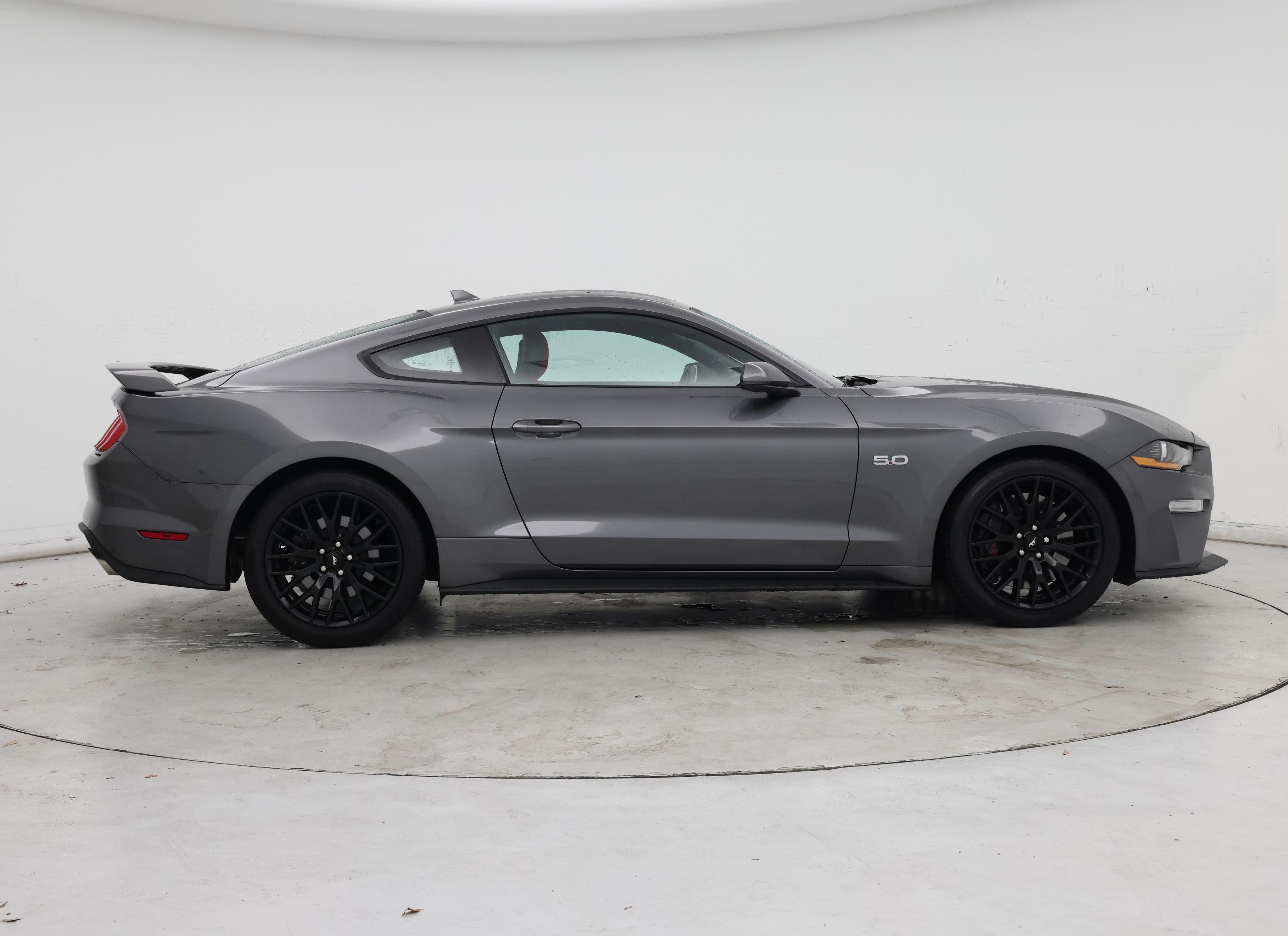 Thumbnail: 2022 Ford Mustang - 7