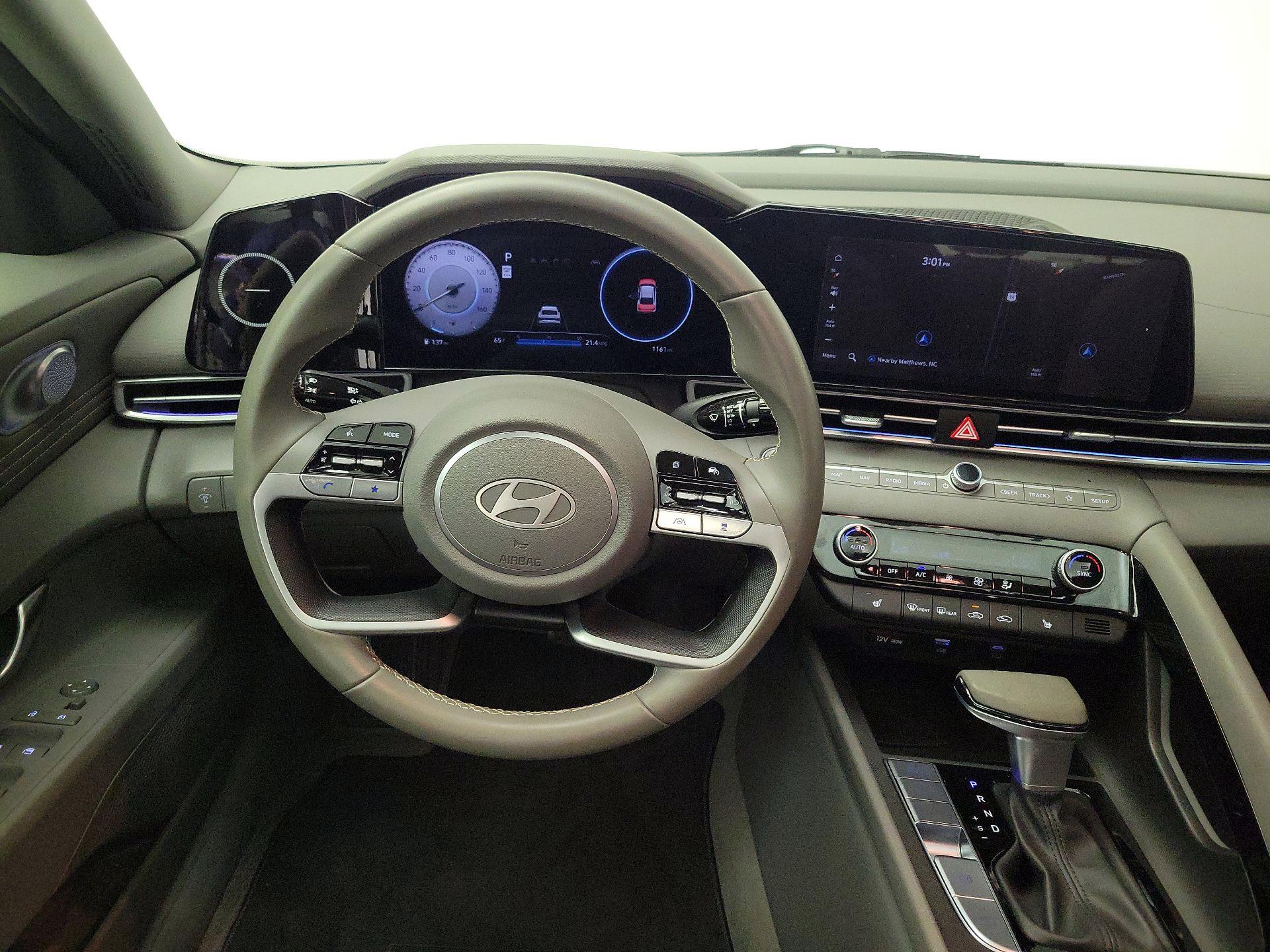 Thumbnail: 2024 Hyundai Elantra - 10