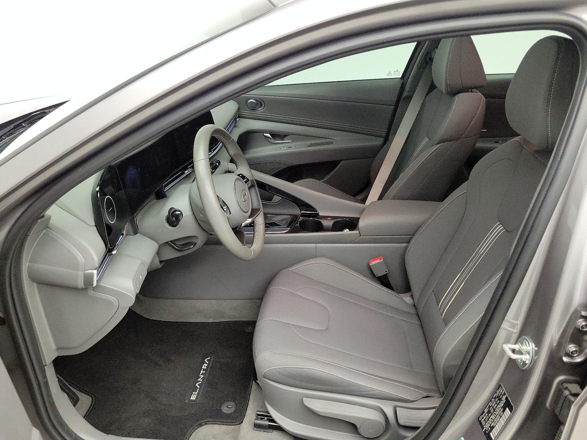 Thumbnail: 2024 Hyundai Elantra - 11