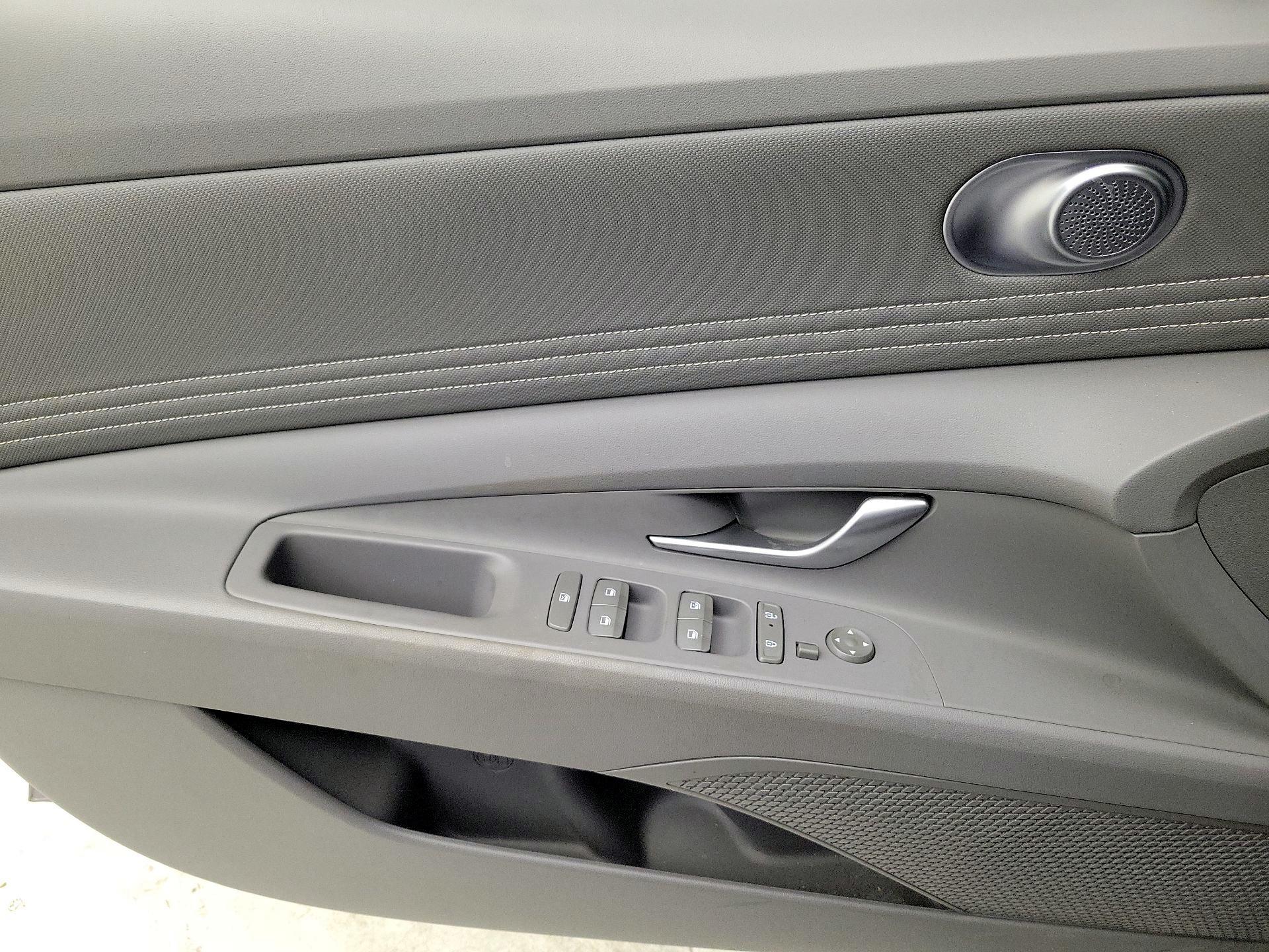 Thumbnail: 2024 Hyundai Elantra - 12