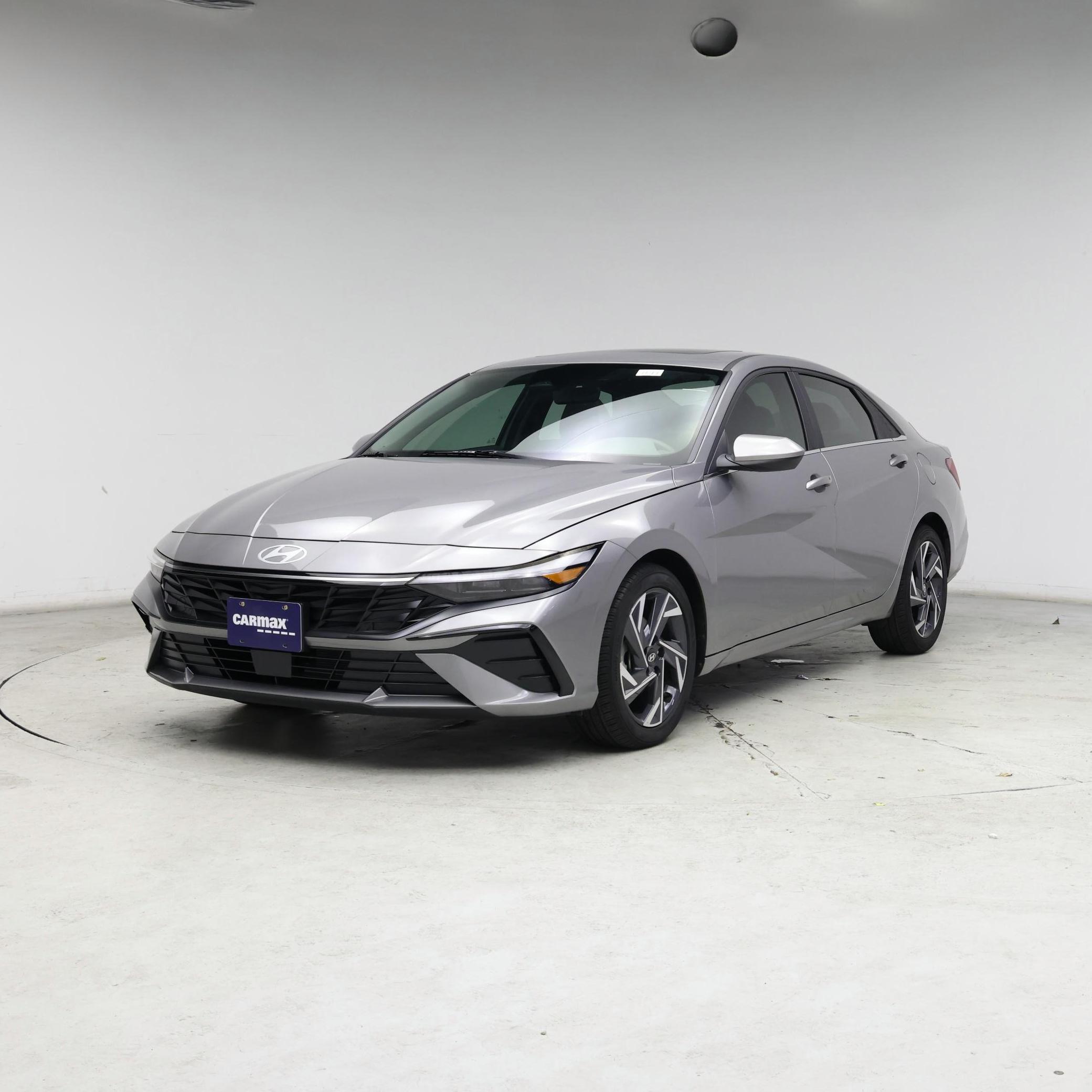 Thumbnail: 2024 Hyundai Elantra - 4