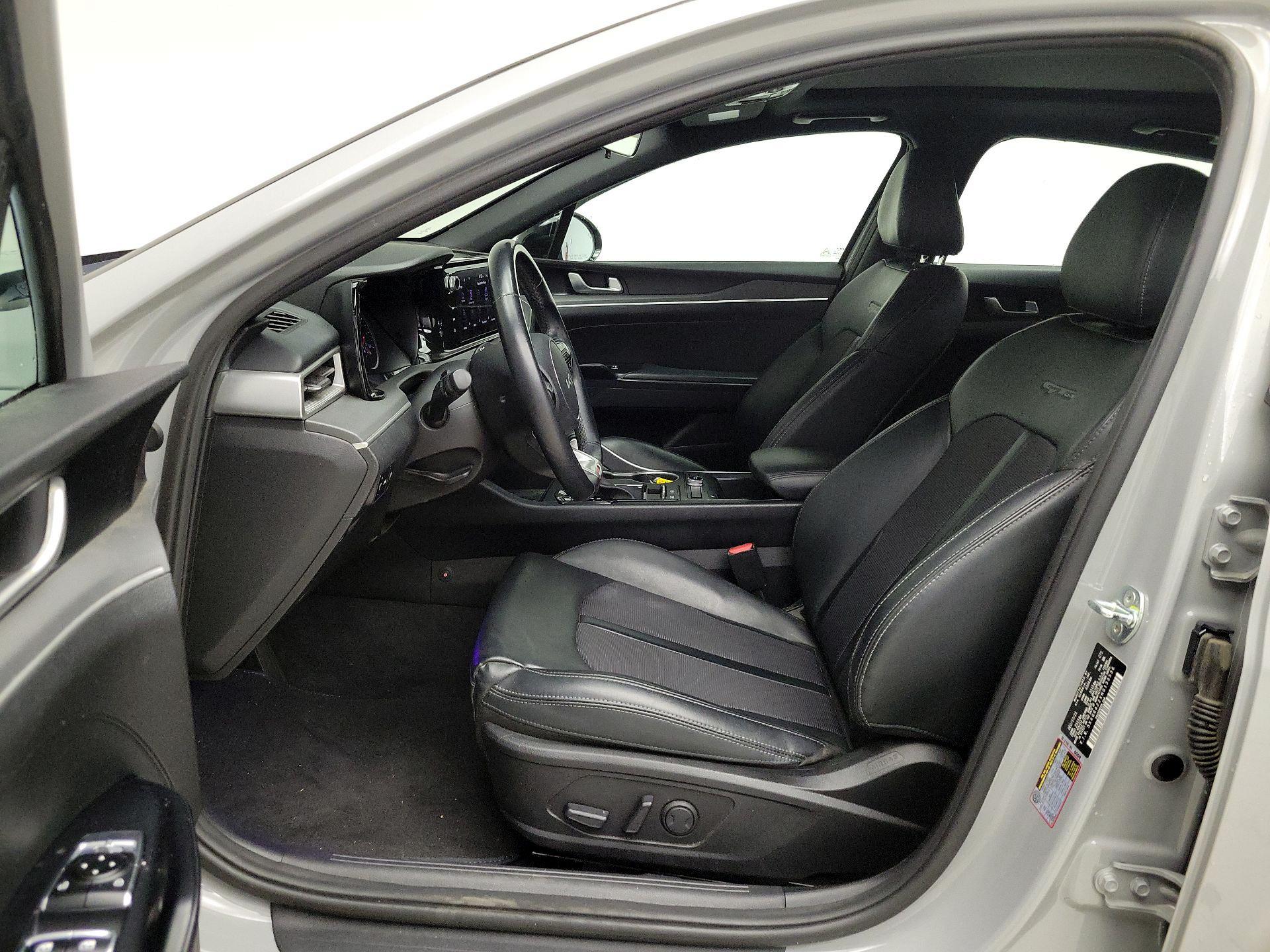 Thumbnail: 2022 Kia K5 - 11