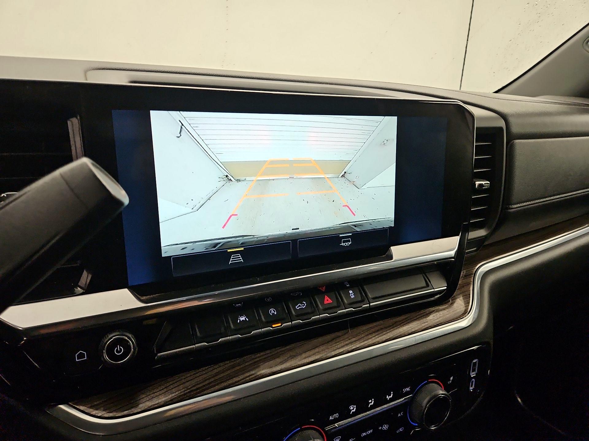 Thumbnail: 2022 Chevrolet Silverado 1500 - 14