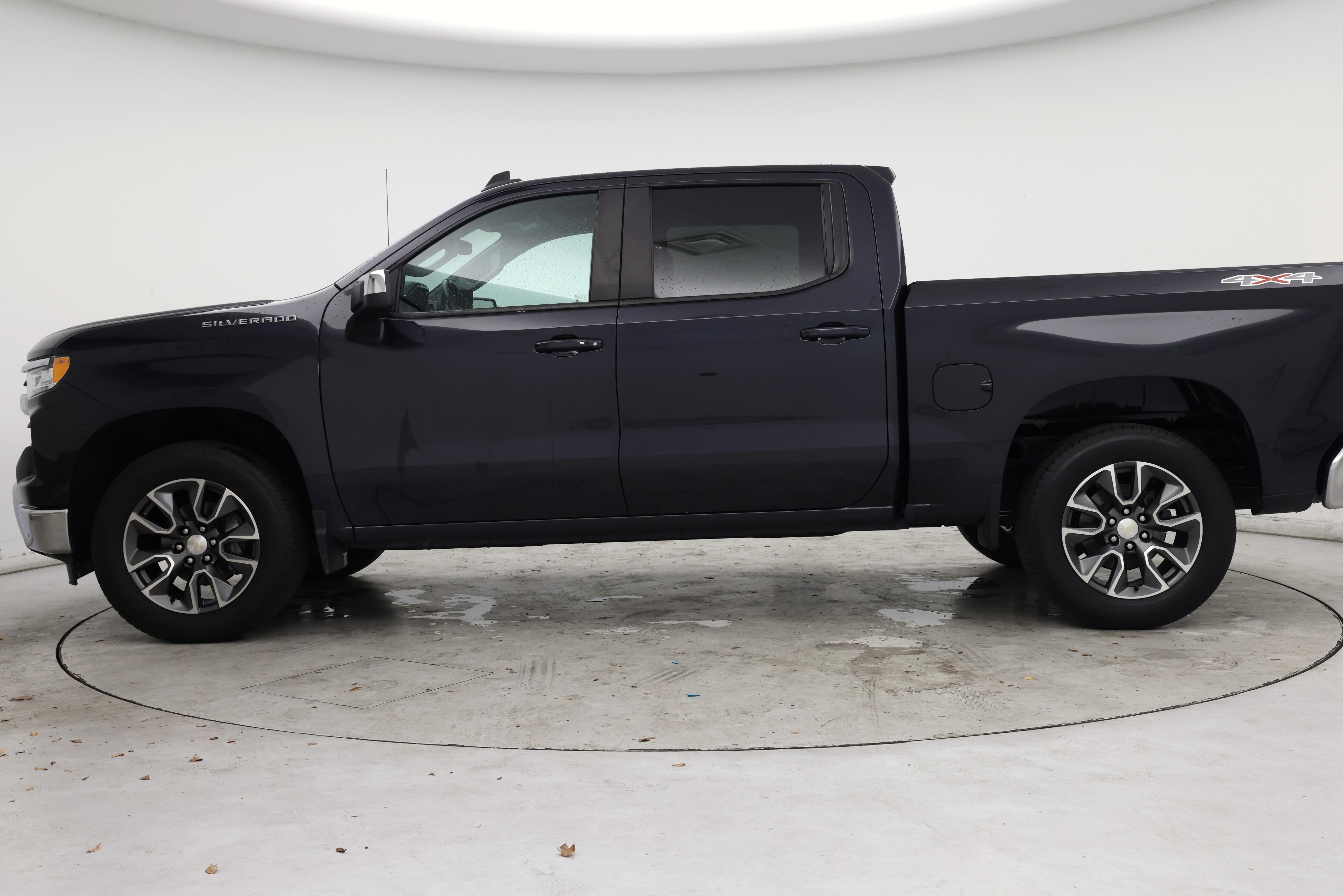 Thumbnail: 2022 Chevrolet Silverado 1500 - 3