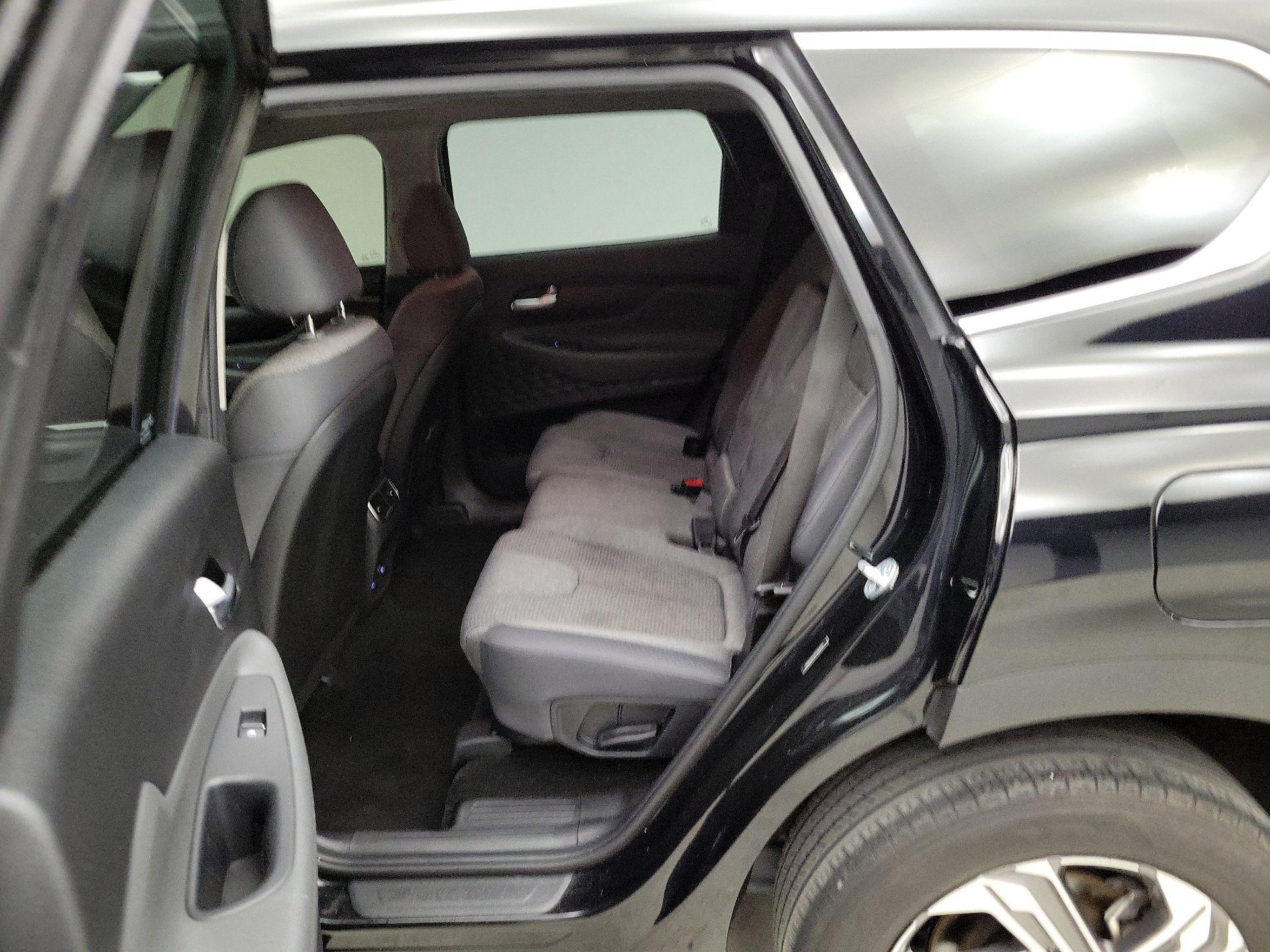 Thumbnail: 2023 Hyundai Santa Fe - 19