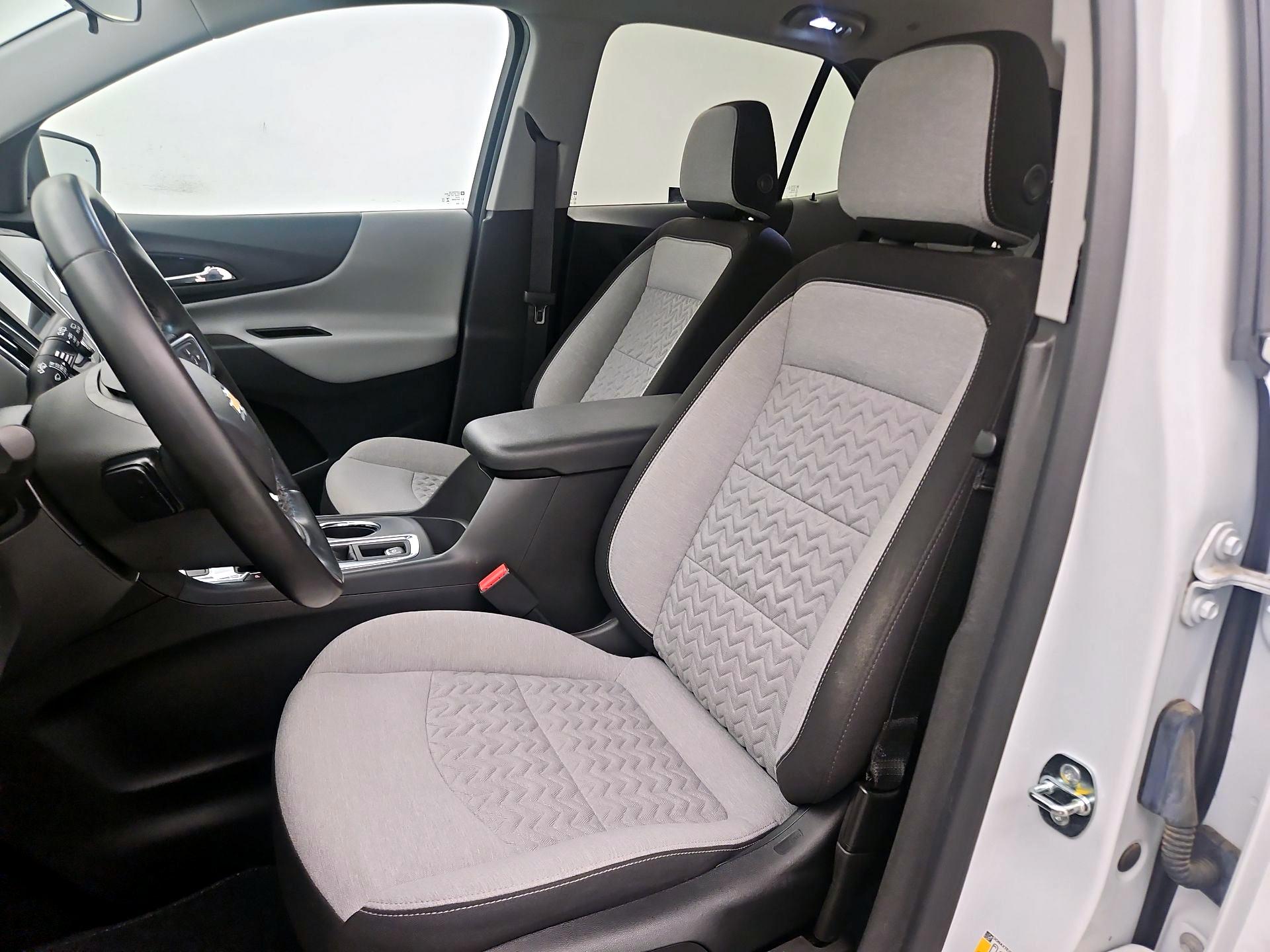 Thumbnail: 2023 Chevrolet Equinox - 9