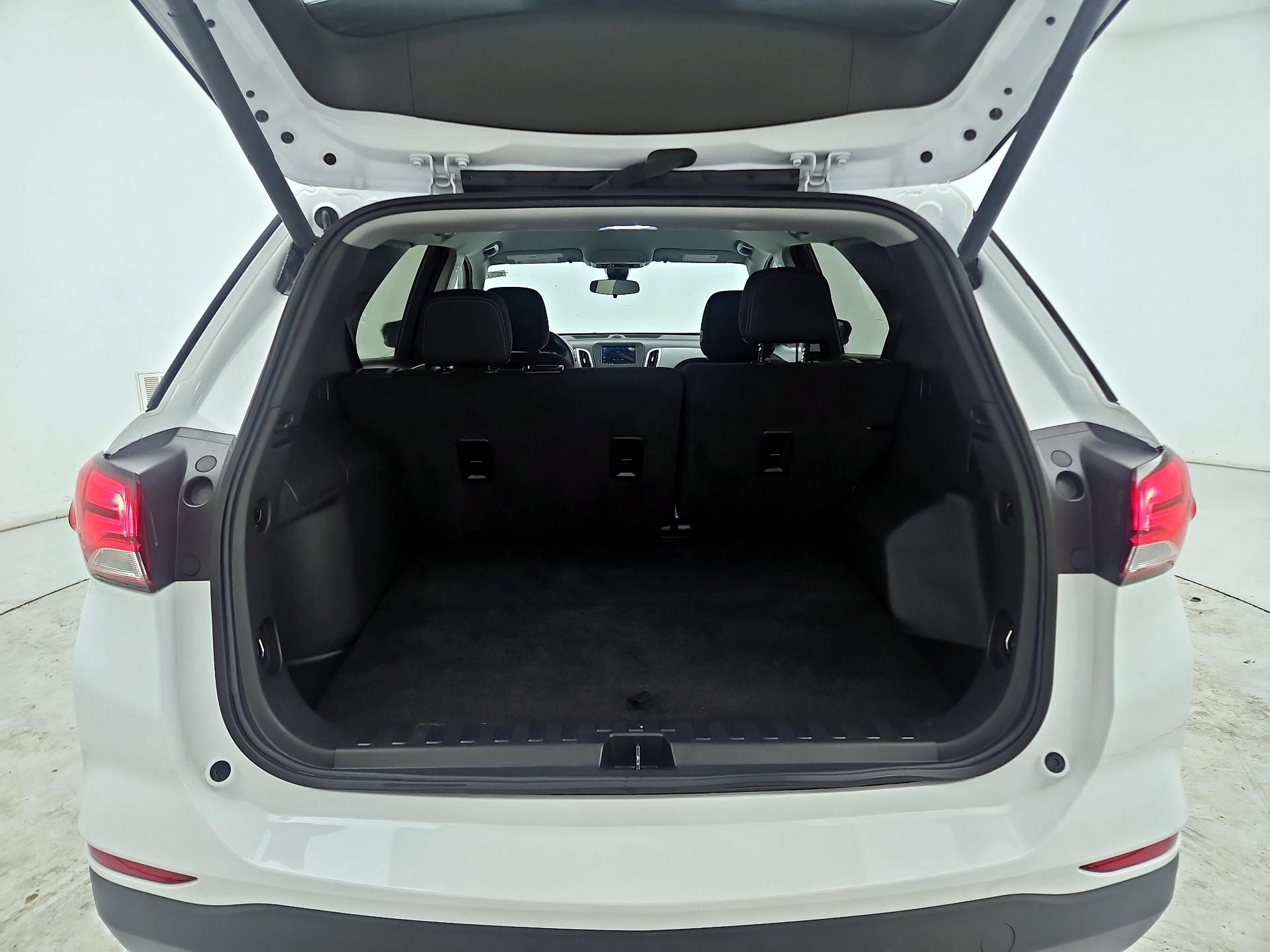 Thumbnail: 2023 Chevrolet Equinox - 18