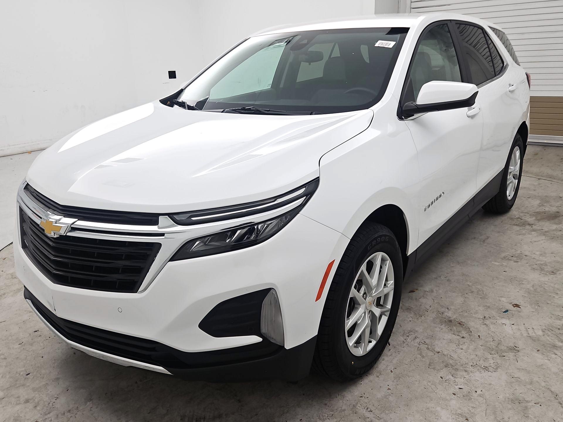 Thumbnail: 2023 Chevrolet Equinox - 3