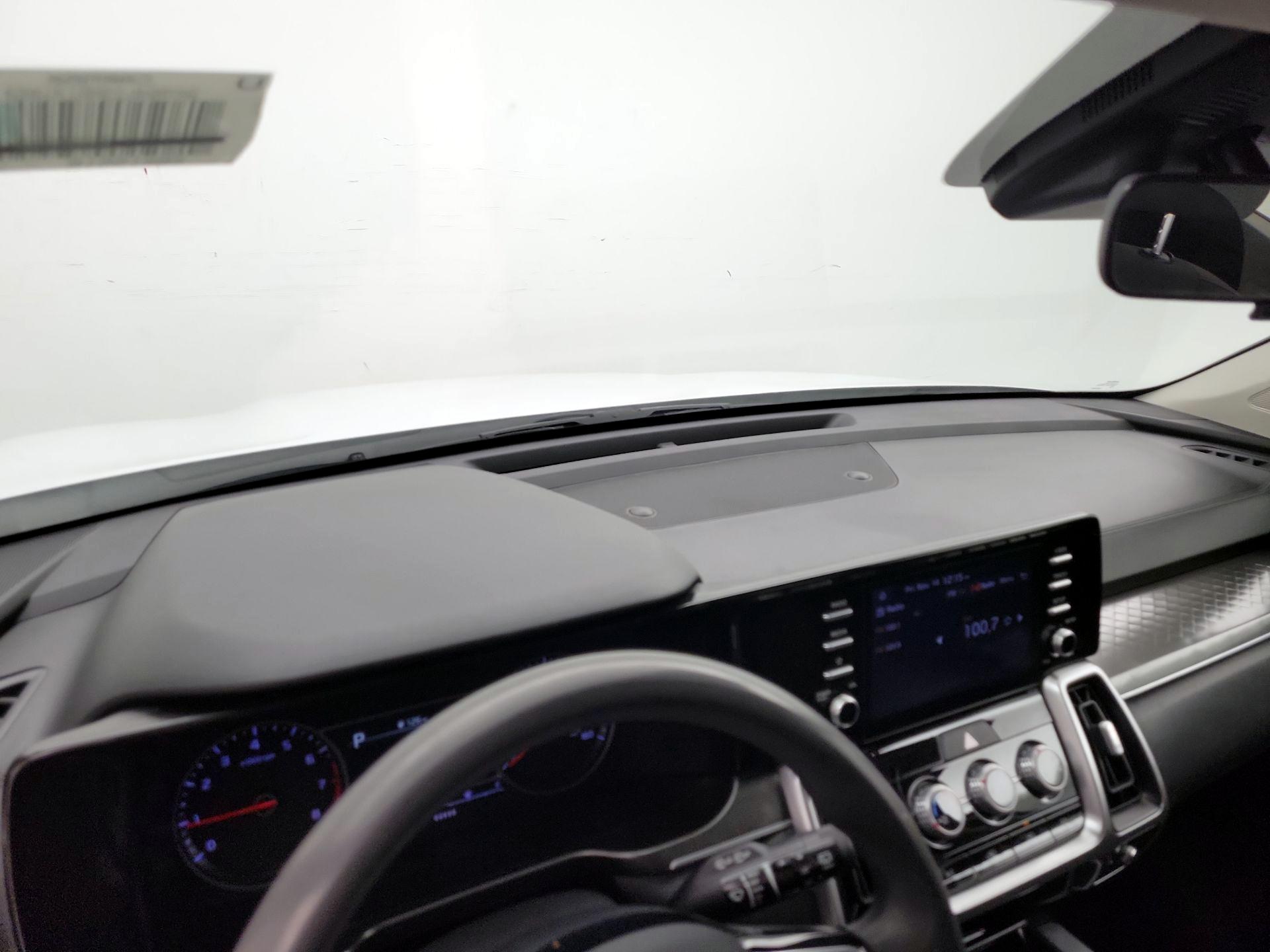 Thumbnail: 2022 Kia Sorento - 9