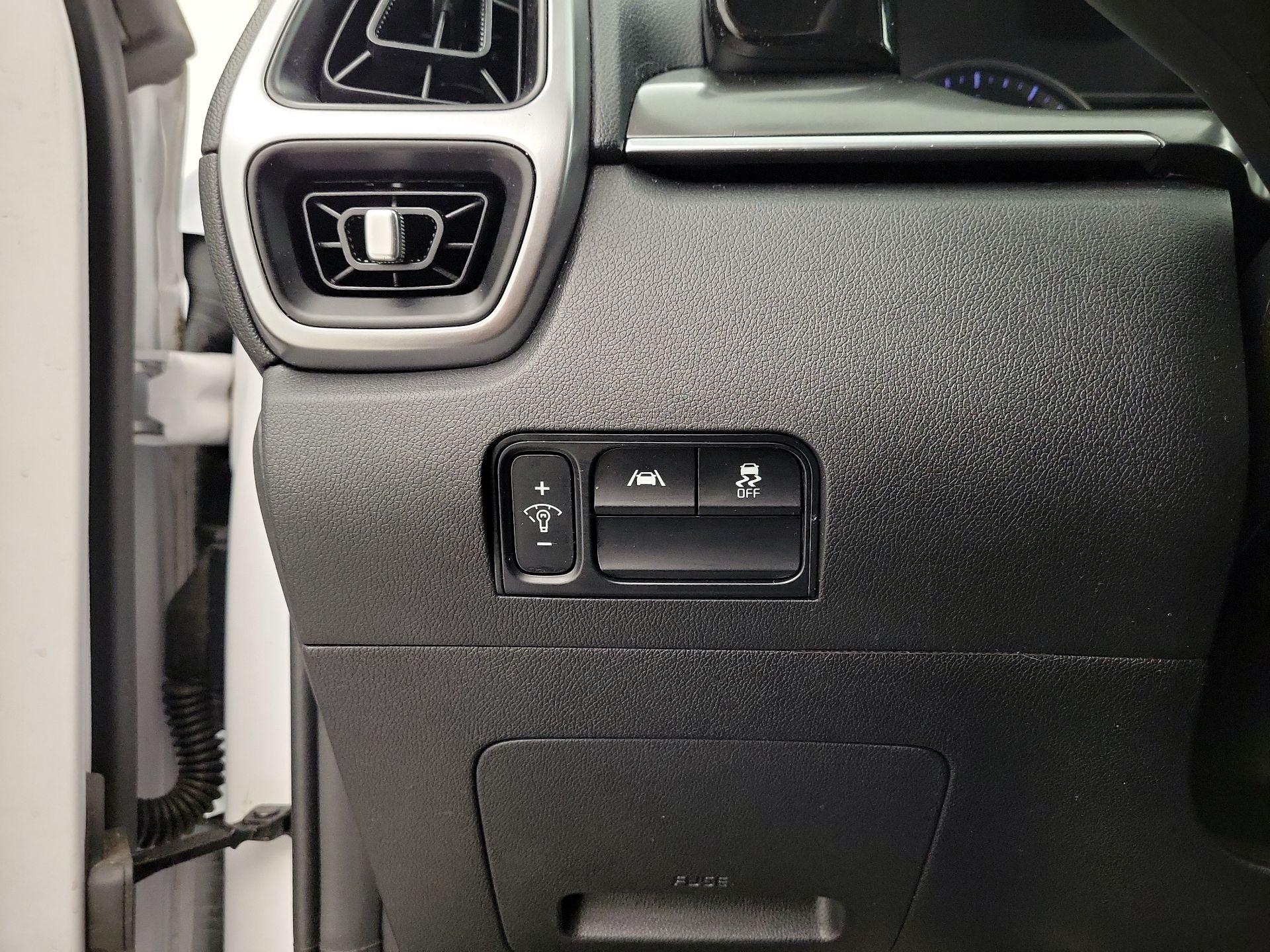 Thumbnail: 2022 Kia Sorento - 13