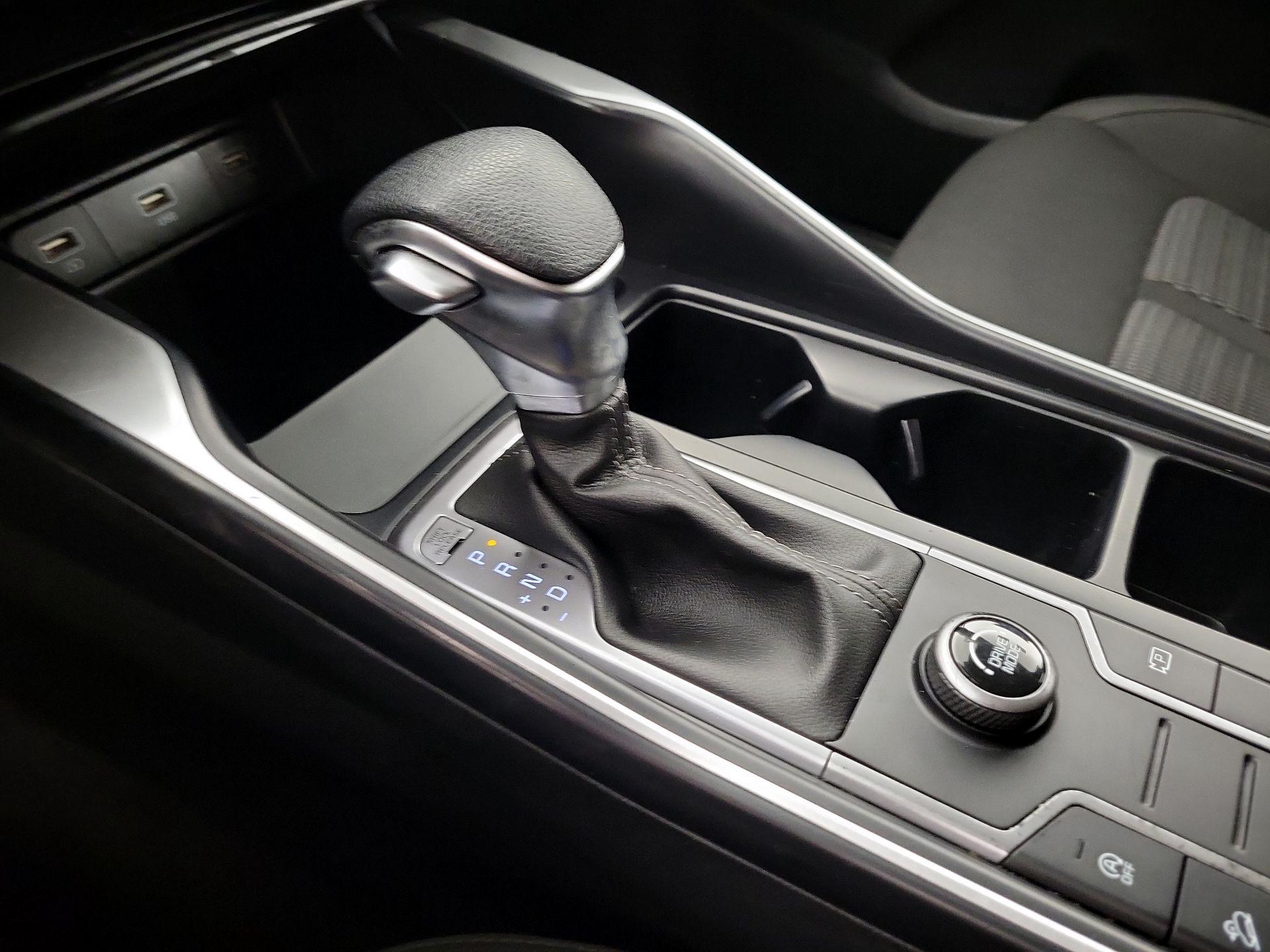 Thumbnail: 2022 Kia Sorento - 17