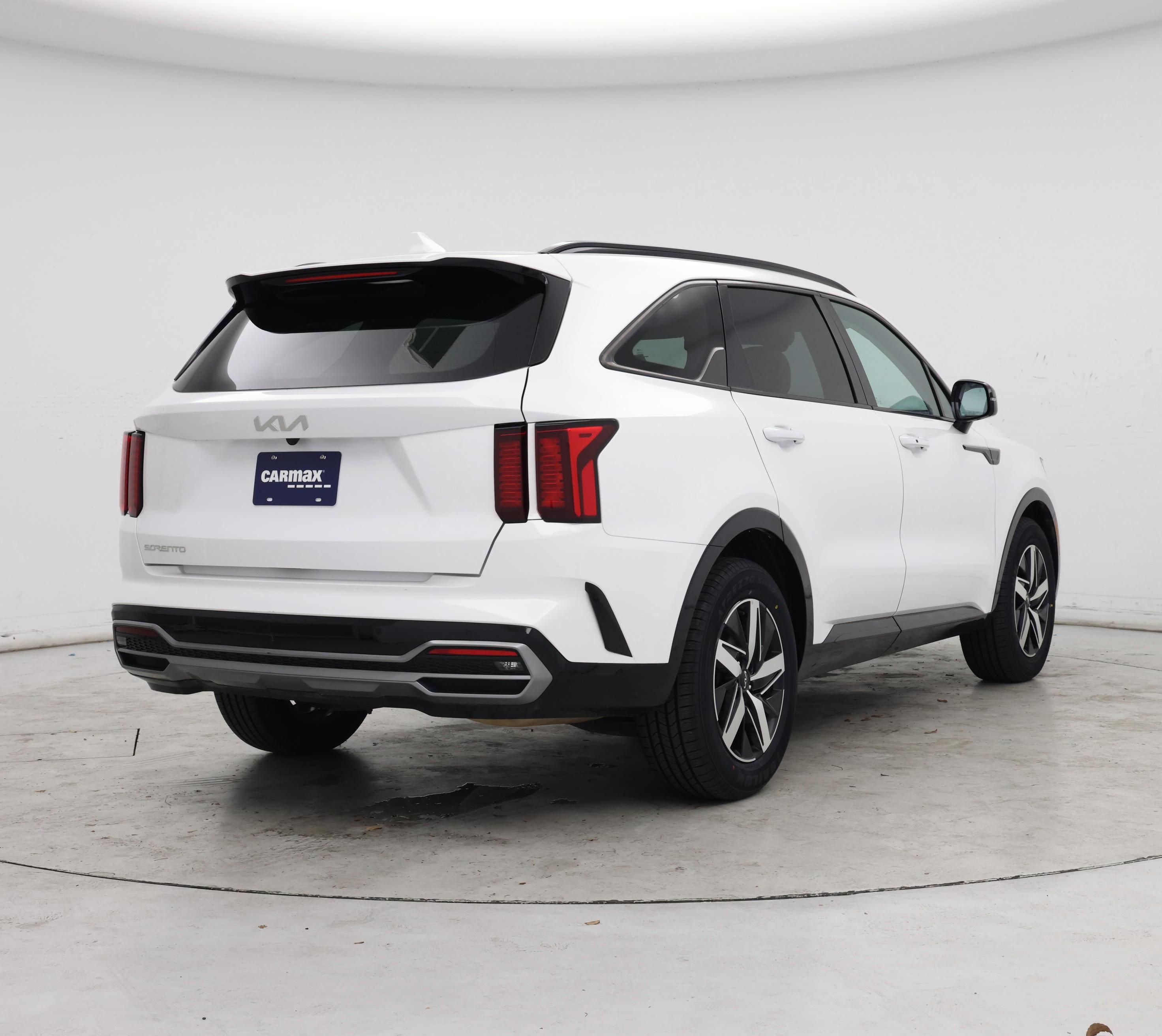 Thumbnail: 2023 Kia Sorento - 8